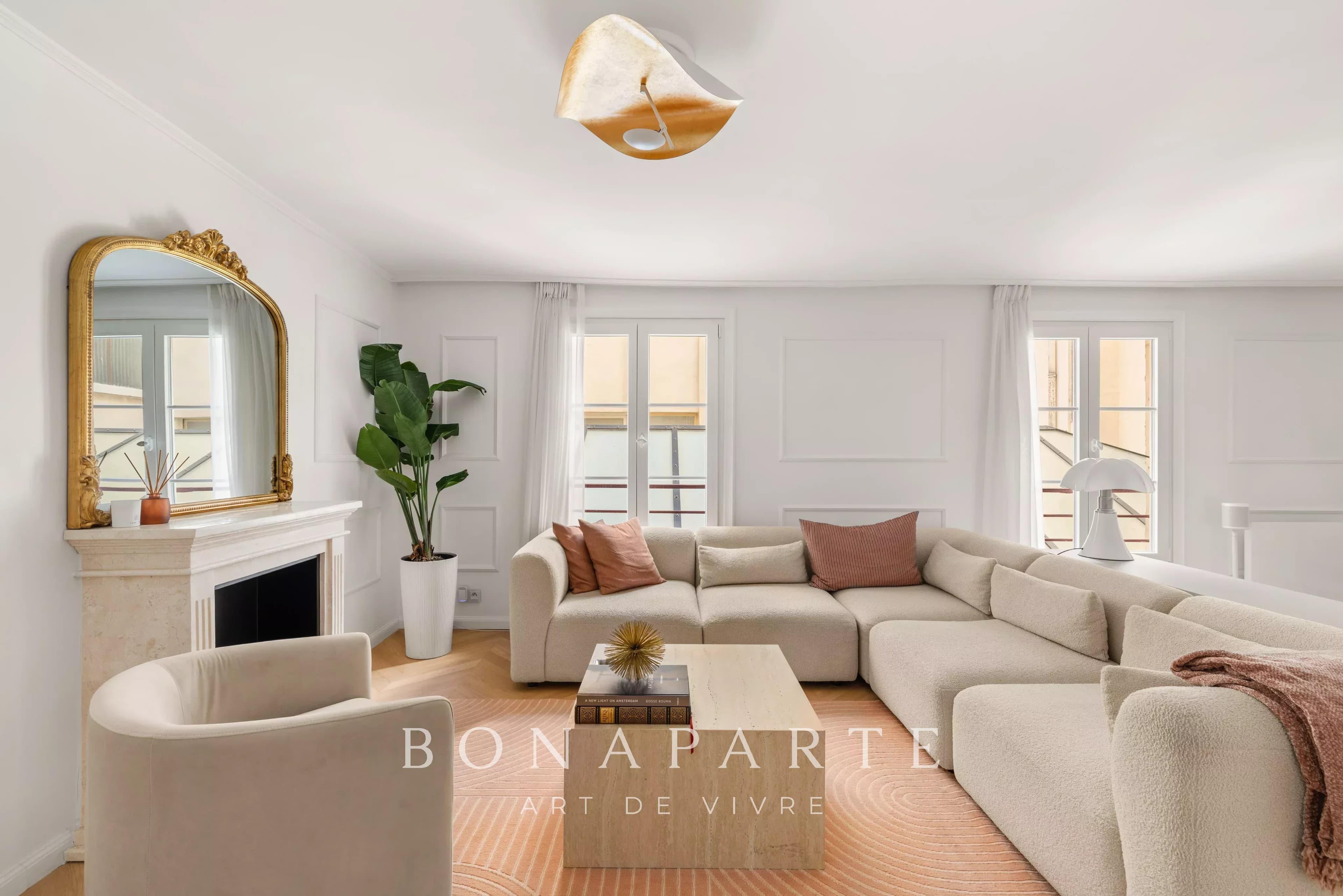 PARIS 1 / MARCHÉ SAINT-HONORÉ – APPARTEMENT – 2 CHAMBRES – 91 M² – ENTIÈREMENT RÉNOVÉ – CALME SUR COUR - Photo 1