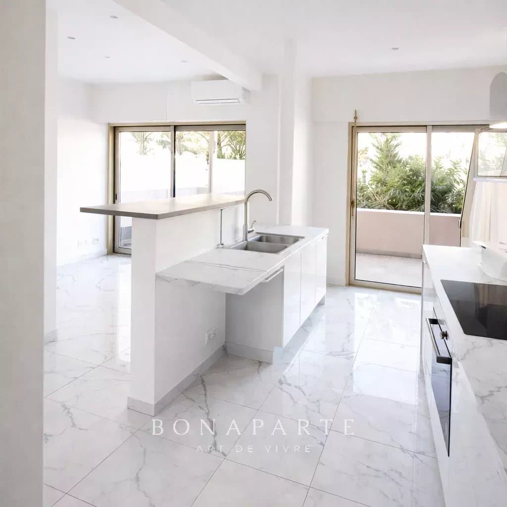 Cannes Centre – À quelques minutes du Vieux-Port et du Palais des Festivals - Photo 3