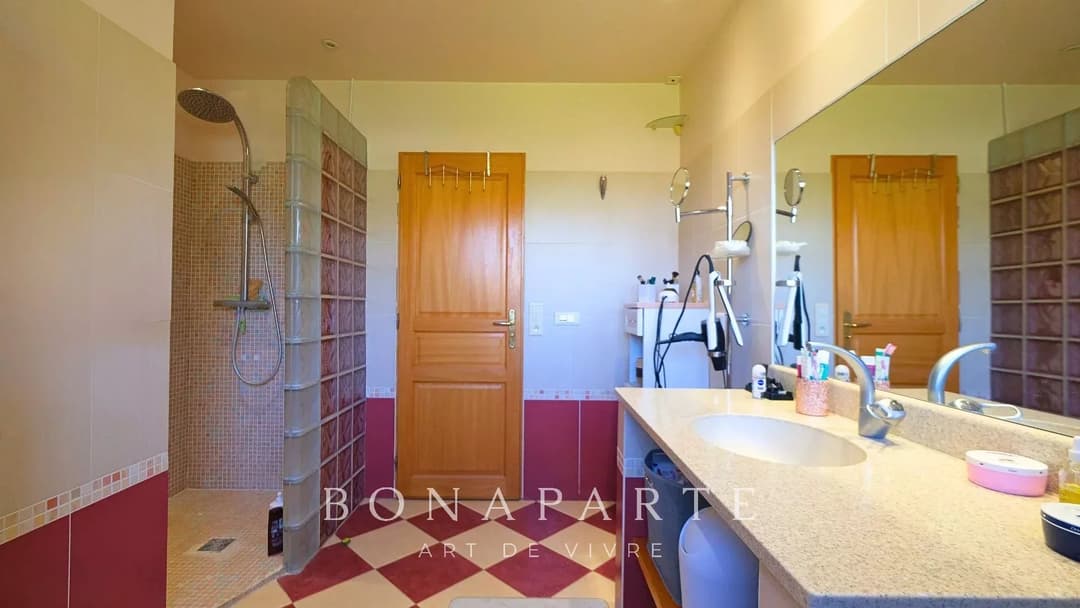 Maison 5 pièces avec piscine et cuisine d’été à Prades-sur-Vernazobre - Photo 10