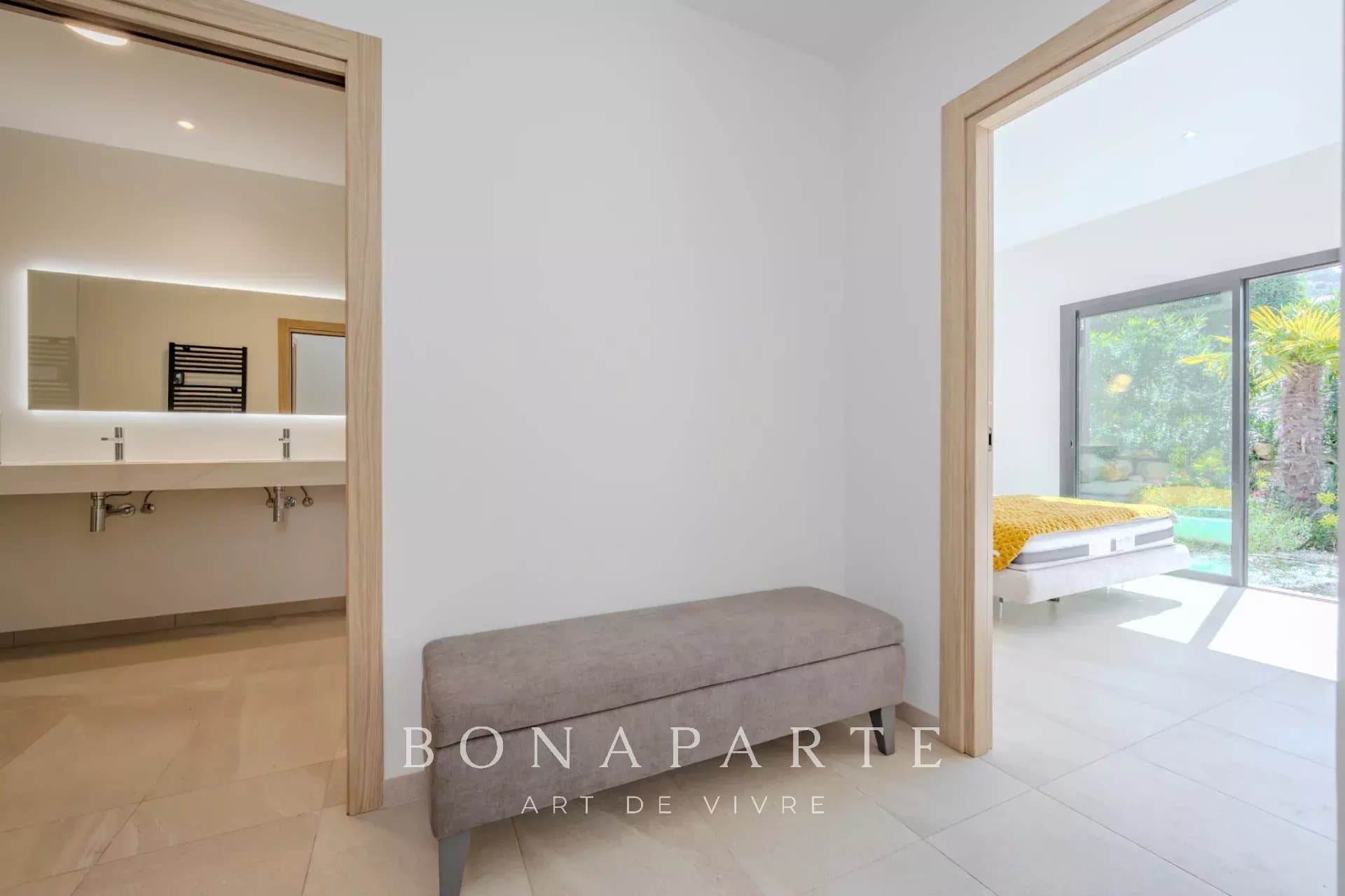 SAINT-TROPEZ GASSIN Exclusivité : Superbe villa-appartement en duplex avec vue mer exceptionnelle - Photo 16