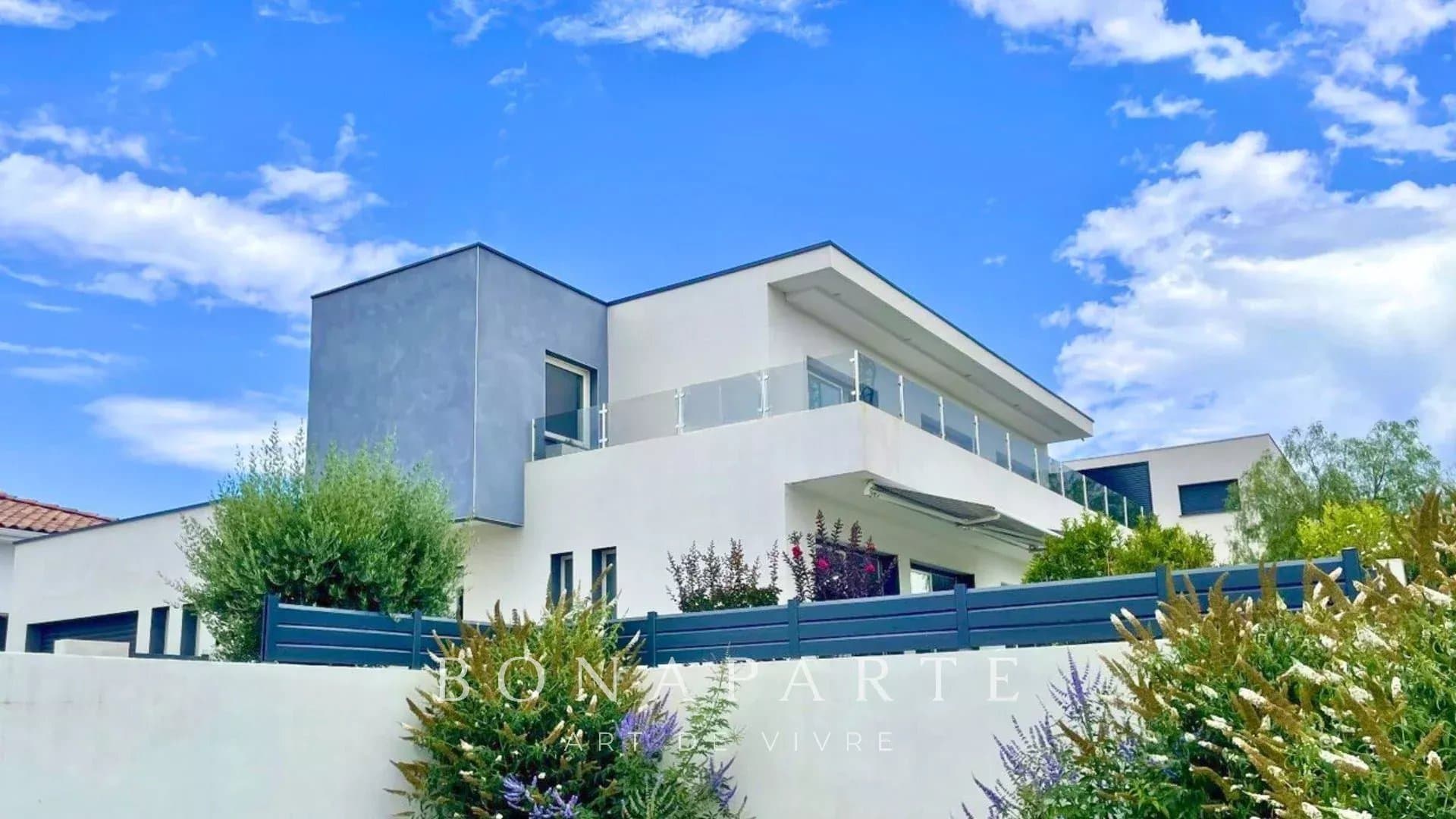 Maison contemporaine avec piscine - Béziers - Photo 9