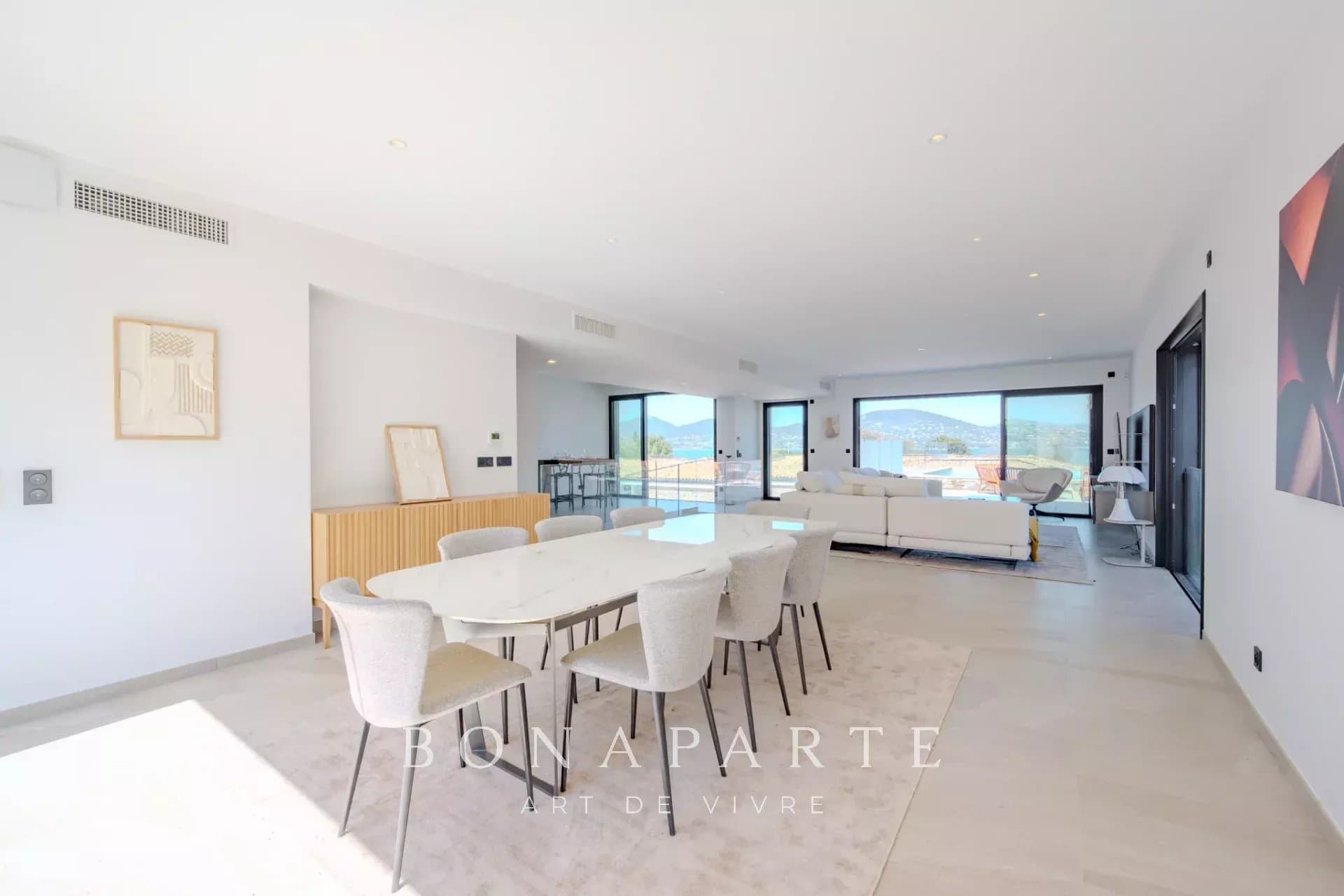 GASSIN - SAINT-TROPEZ Exclusivité : Magnifique villa-appartement en duplex avec très belle vue mer - Photo 15