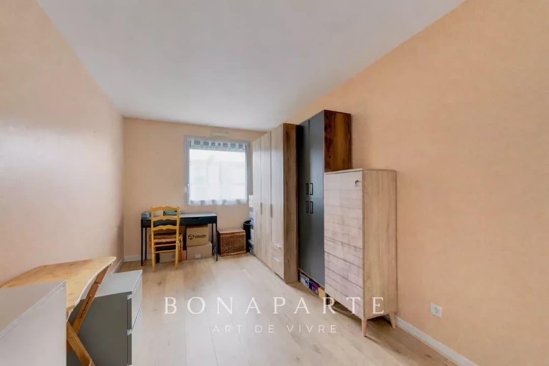 Trois pièces avec cave et parking - Photo 12