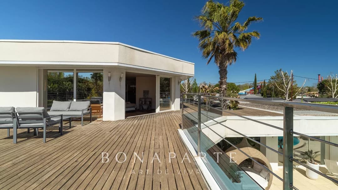 Villa contemporaine d’exception à quelques pas de la mer – Élégance, volumes et art de vivre méditerranéen - Photo 12