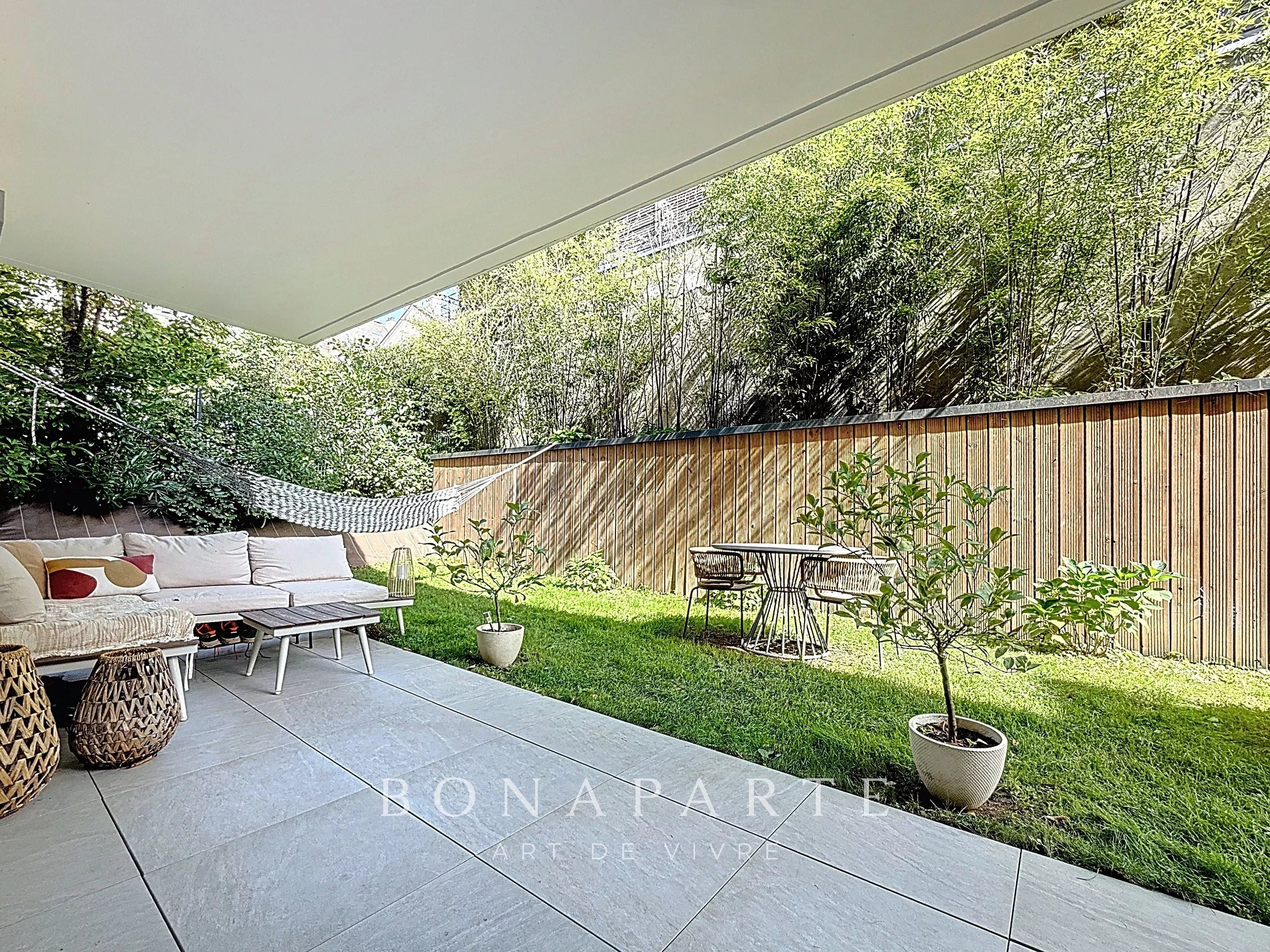 Divonne-Les-Bains Centre-ville - Appartement avec jardin