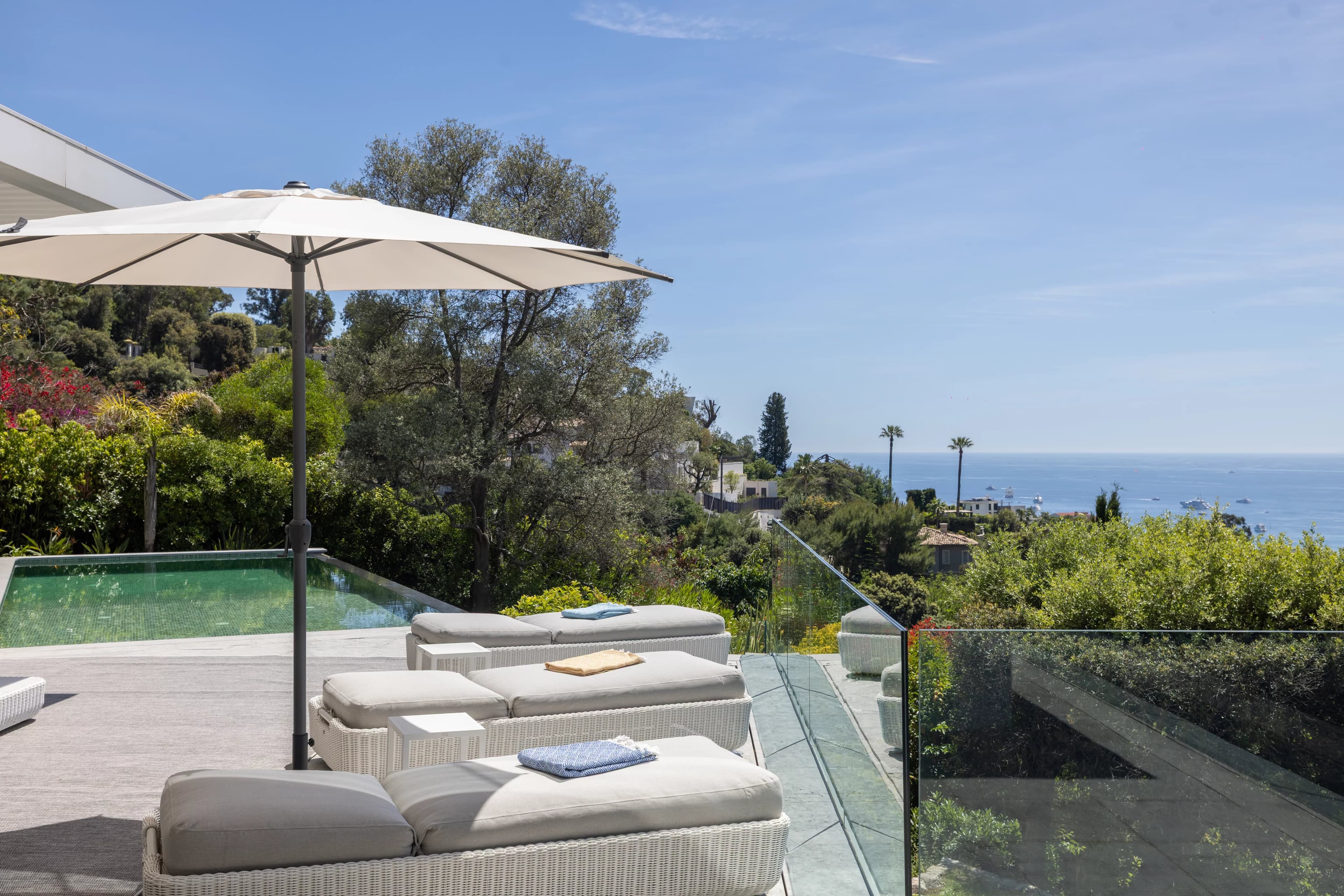 Cannes  Californie – Villa contemporaine avec vue mer panoramique - Photo 17