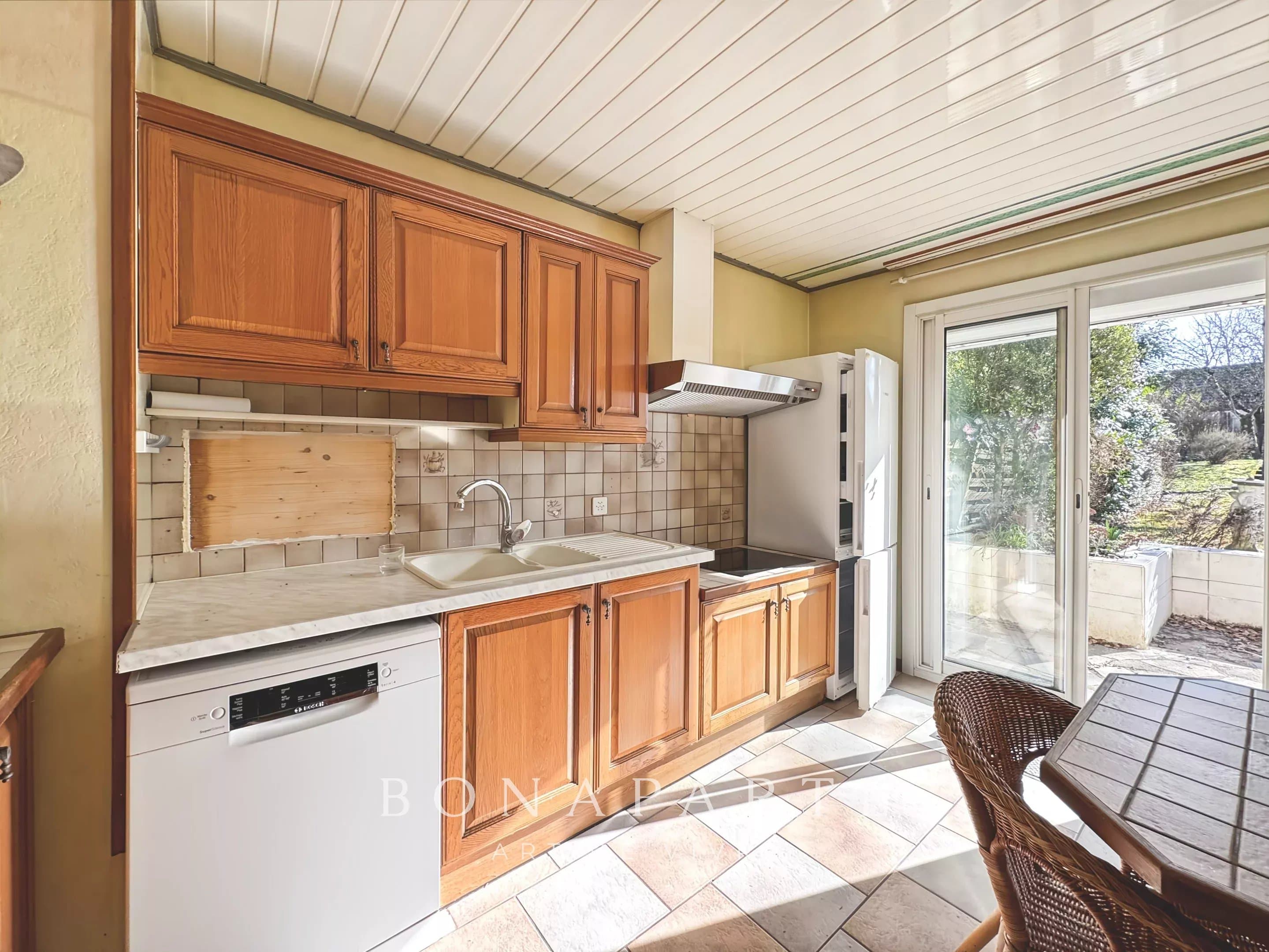 VERSONNEX - MAISON DE 114 M² PRÉSENTANT UN POTENTIEL DE 135 M² - Photo 4