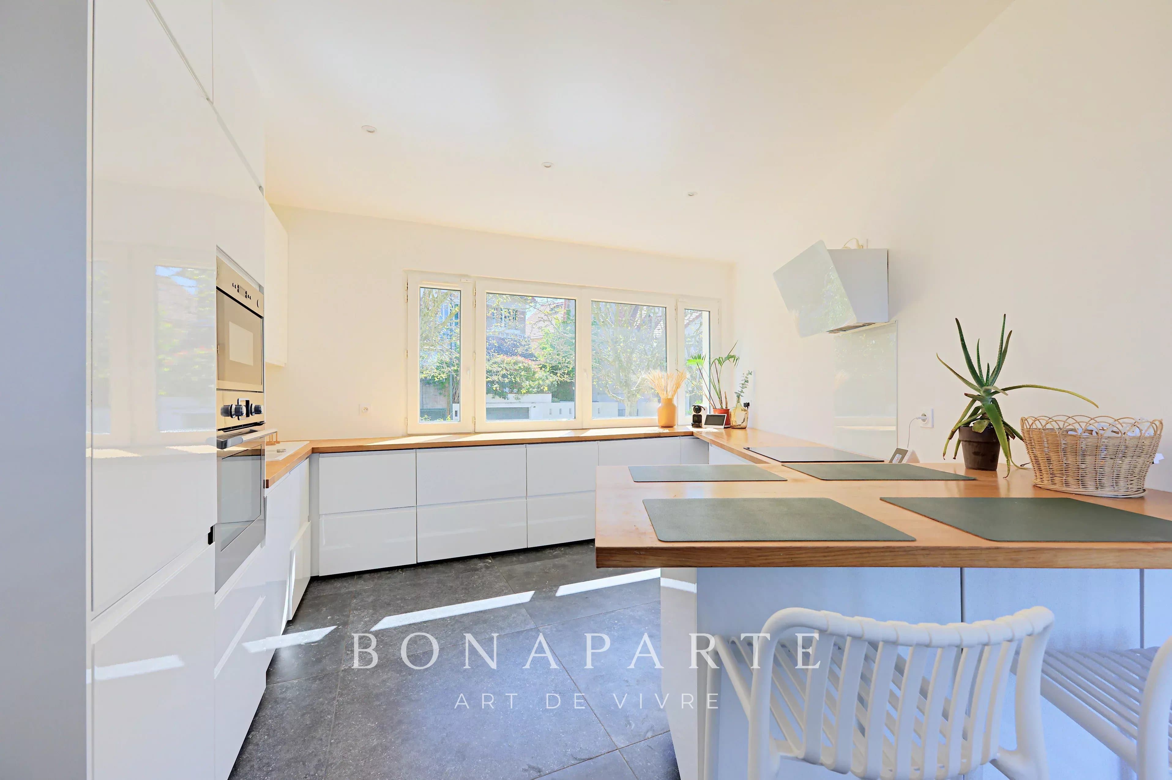 Maison familiale avec vue Tour Eiffel - Photo 9