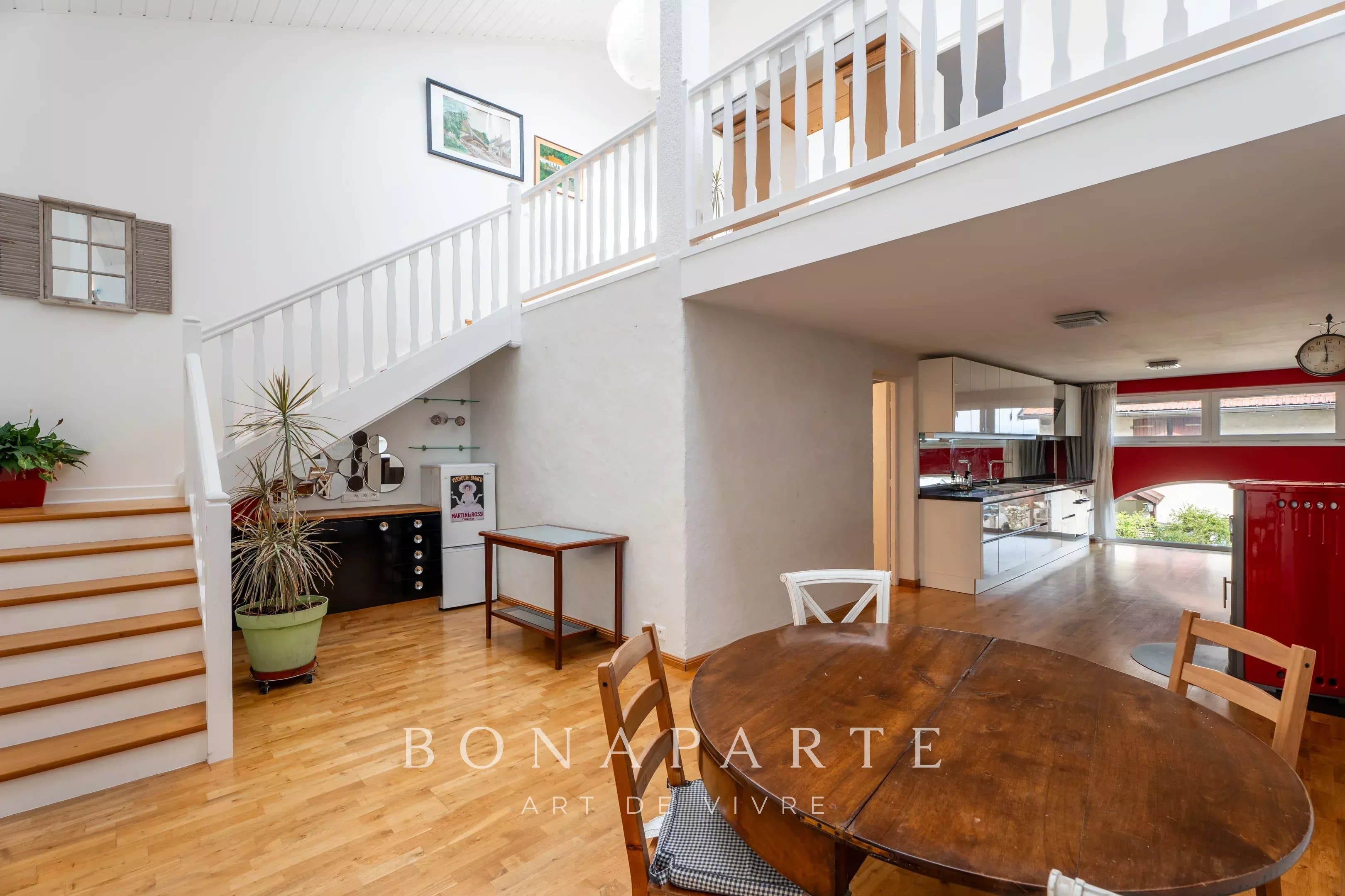 PÉRON, MAISON P7 AVEC NOMBREUSES ANNEXES, CHARME AUTHENTIQUE - Photo 4