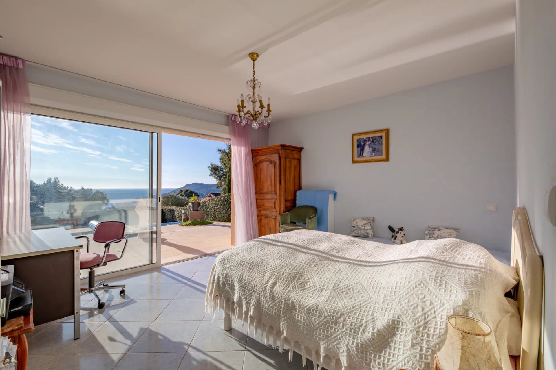 Villa d’Exception avec Vue Panoramique sur la Baie d’Agay - Photo 10