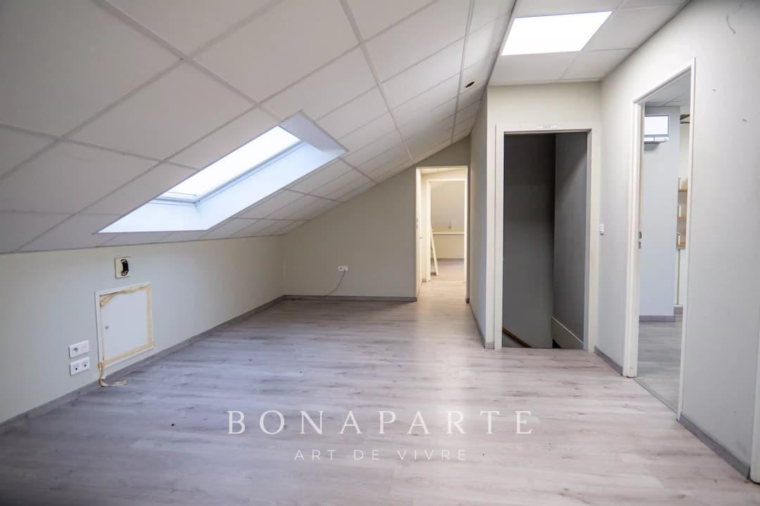 MEILLON – Locaux professionnels avec entrepôt et bureaux – 625 m² - Photo 6