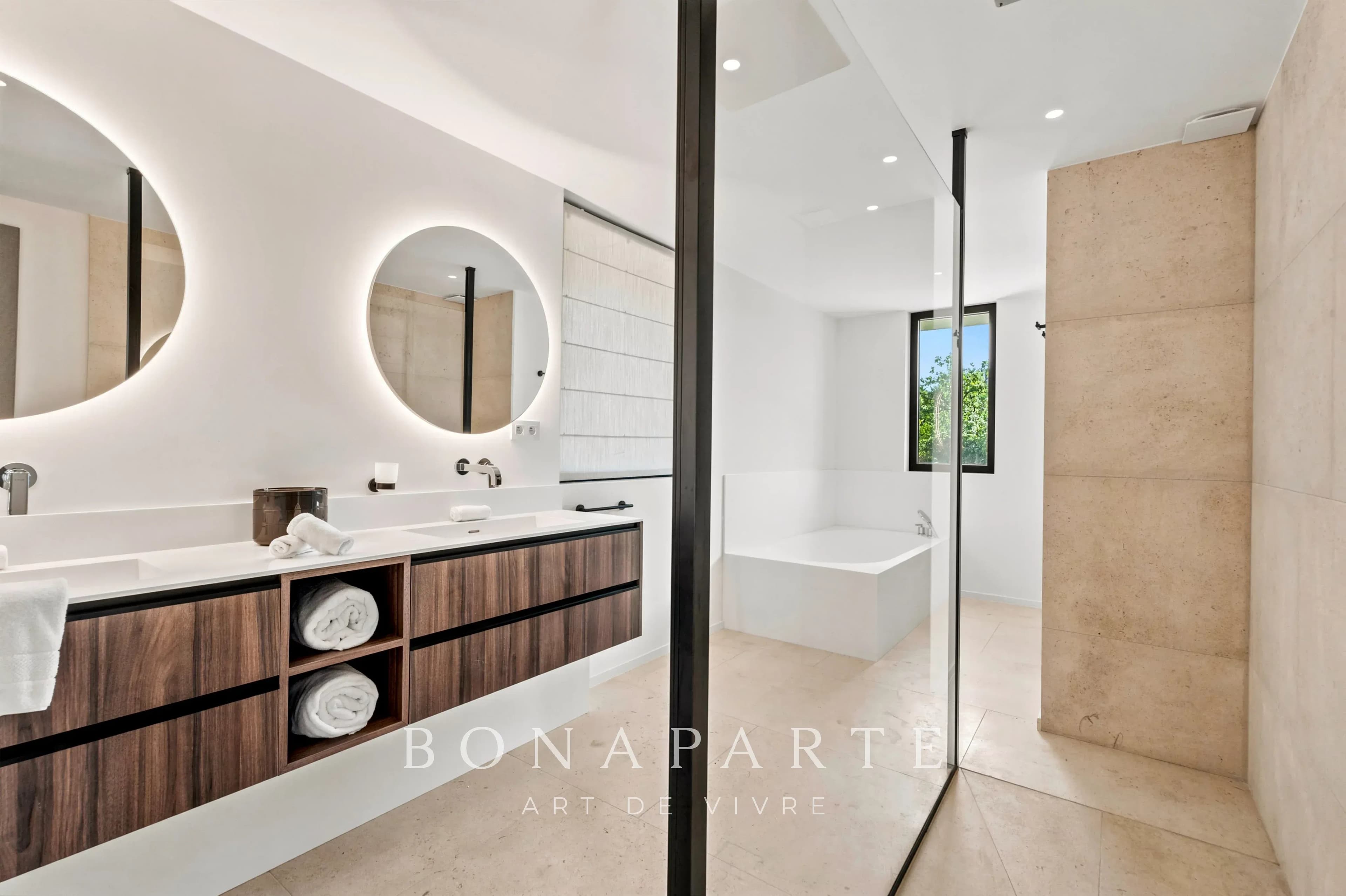 SAINT-TROPEZ – VILLA CONTEMPORAINE D’EXCEPTION - Photo 11