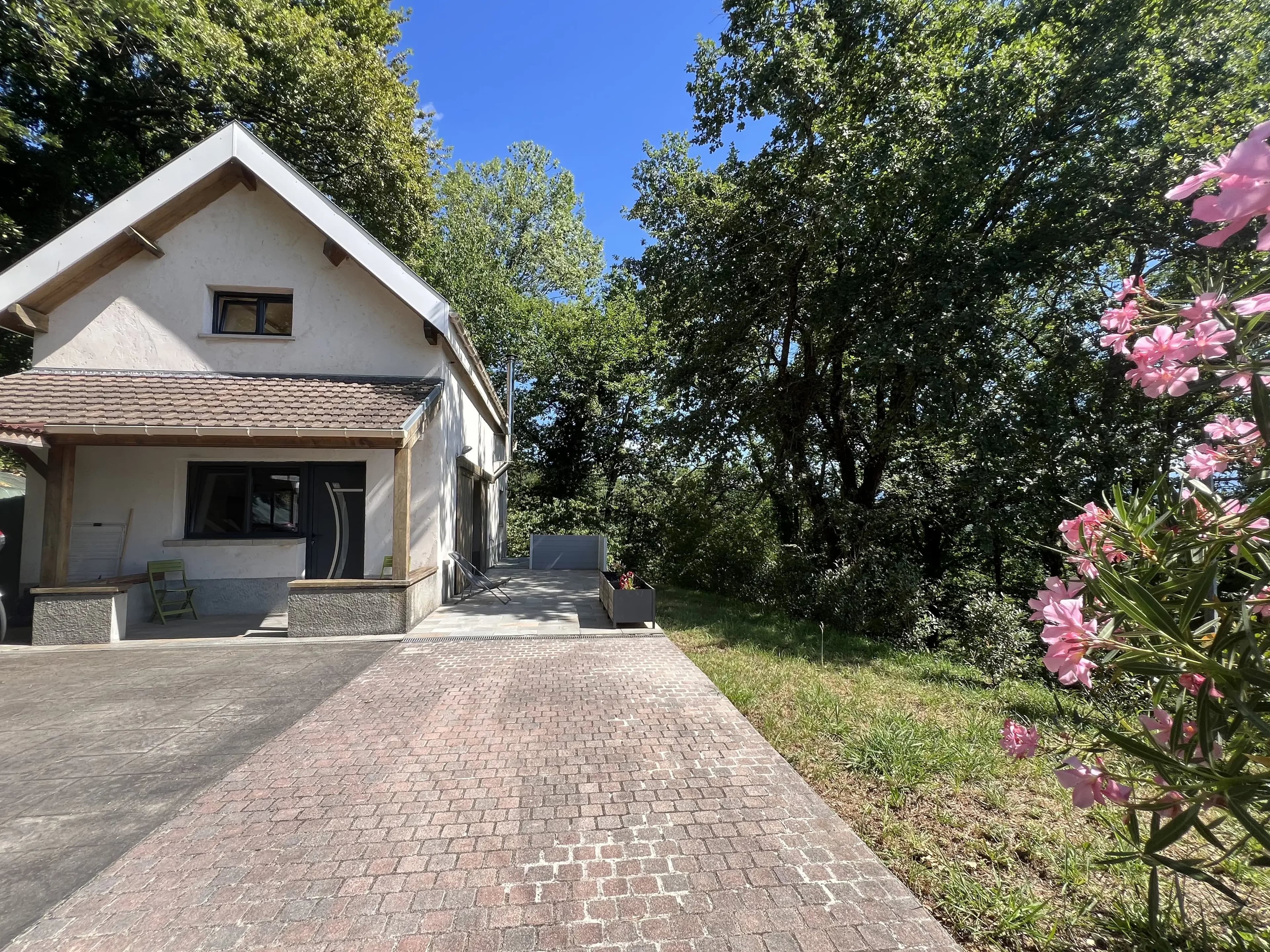 PAU COTEAUX SUD – CHARMANTE MAISON 100 M² APERÇU PYRÉNÉES | 2 CH + BUREAU - Photo 12