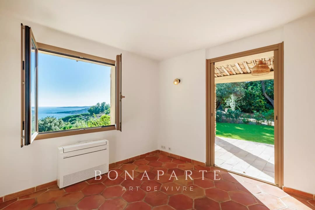 SAINTE-MAXIME - VILLA VUE MER PANORAMIQUE - Photo 18