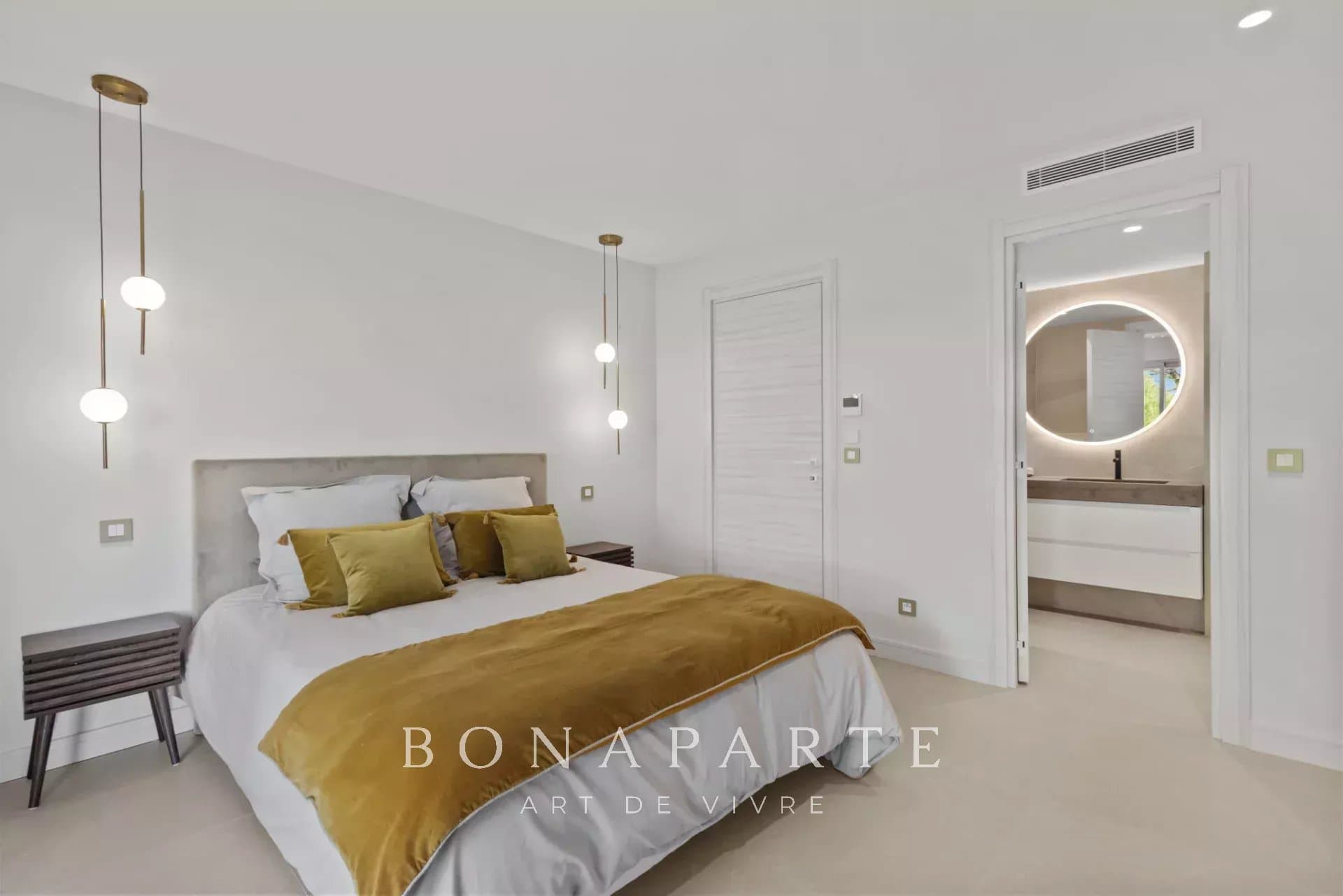 LE CANNET - APPARTEMENT 4 PIECES - VUE MER  PANORAMIQUE - Photo 9