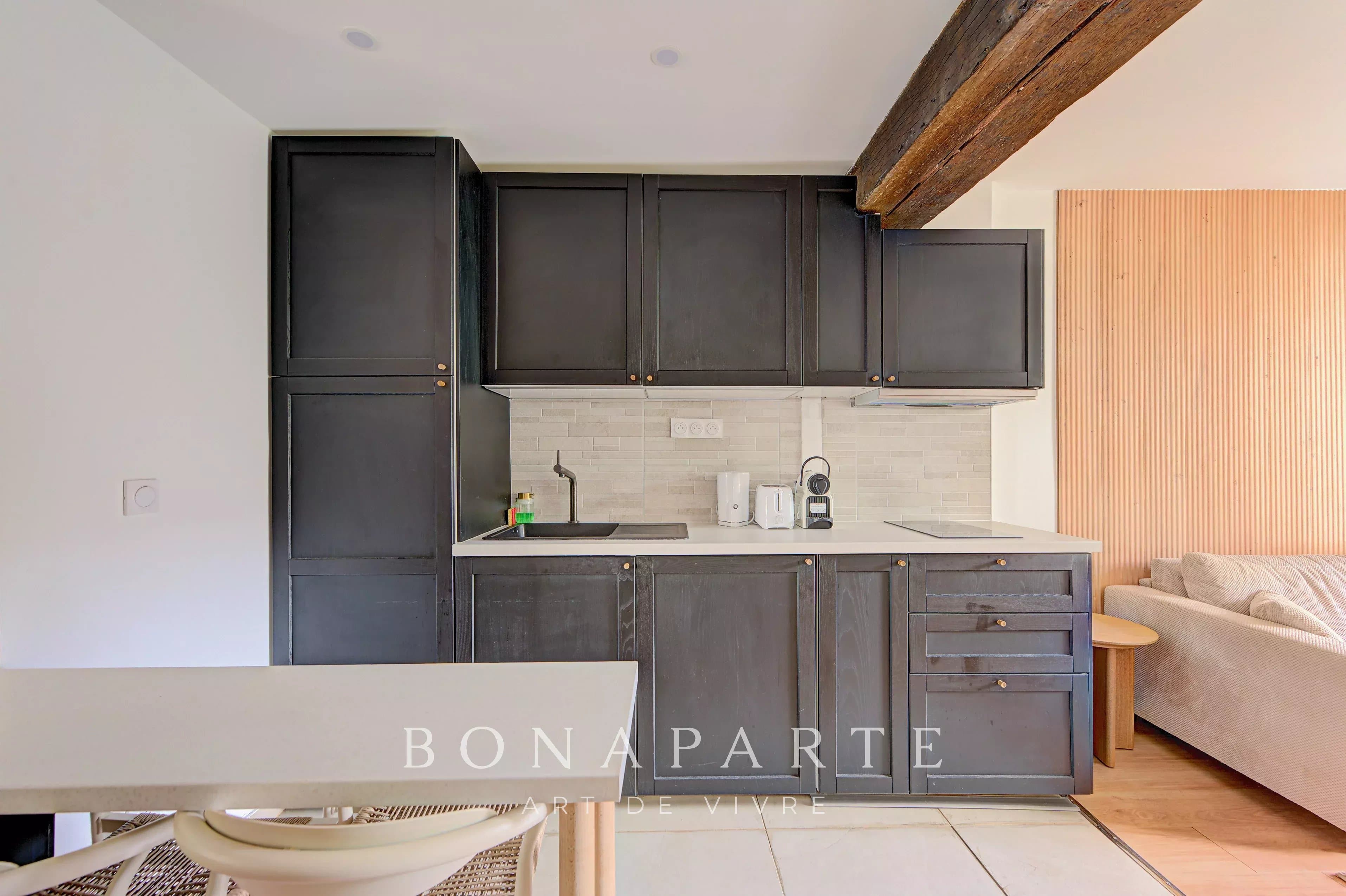 Rue des Canettes – Studio rénové – 25,27m²  – Calme sur cour - Photo 3