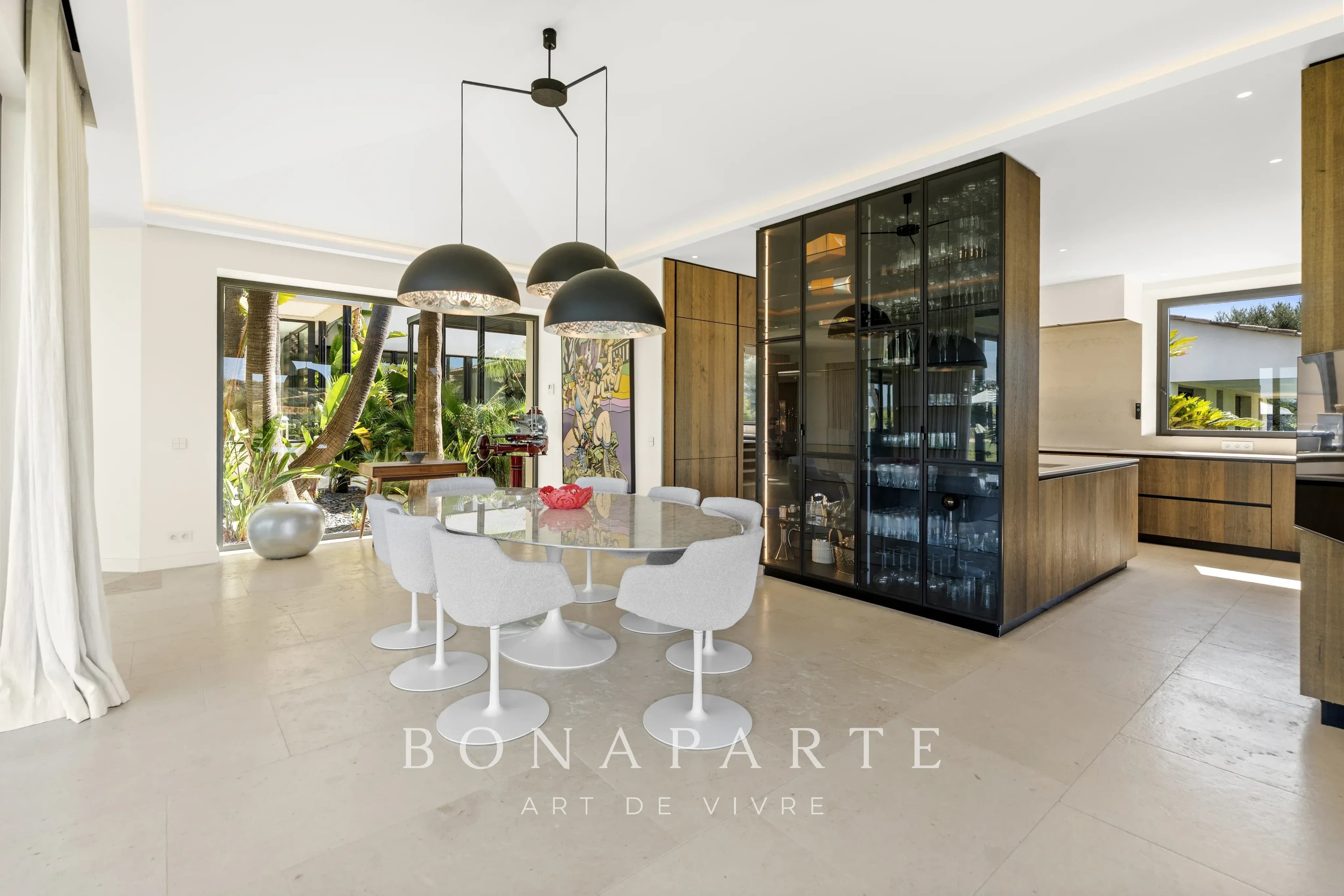 SAINT-TROPEZ — PROPRIÉTÉ D’EXCEPTION FACE À LA MÉDITERRANÉE - Photo 11