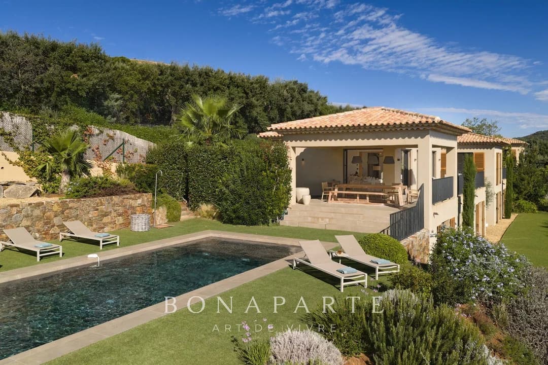 GRIMAUD - VILLA CONTEMPORAINE - VUE MER ET CHATEAU - Photo 4