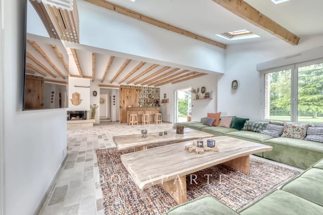 Maison familiale de 280m2 refaite à neuf avec piscine - Photo 7