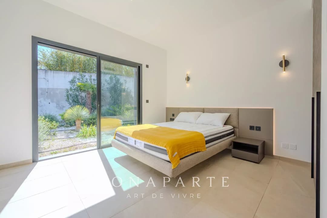 EXCLUSIVITE : Magnifique "villa appartement" en duplex avec très belle vue mer - Photo 12