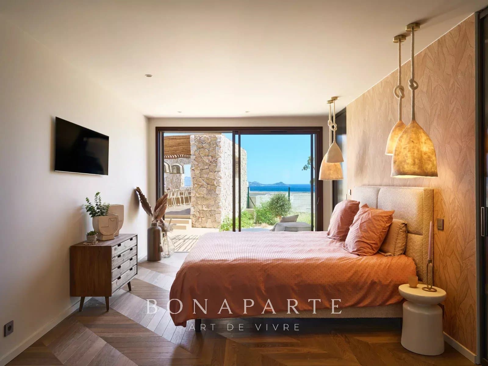 VILLA CONTEMPORAINE D’EXCEPTION – VUE PANORAMIQUE SUR LA MÉDITERRANÉE - Photo 14