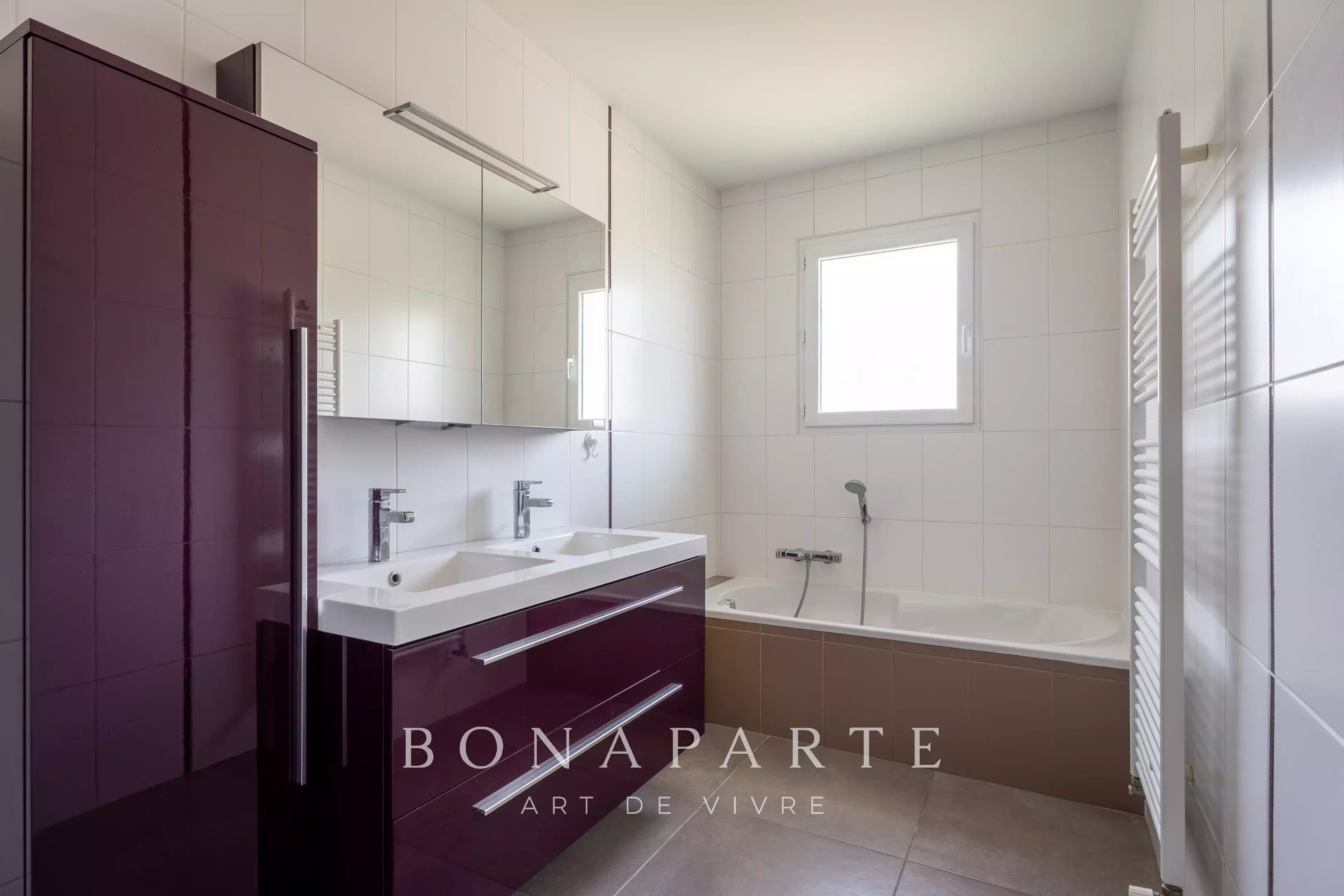 SAINT-GENIS-POUILLY - ATTIQUE 5 PIECES DE 165 m² - Photo 12