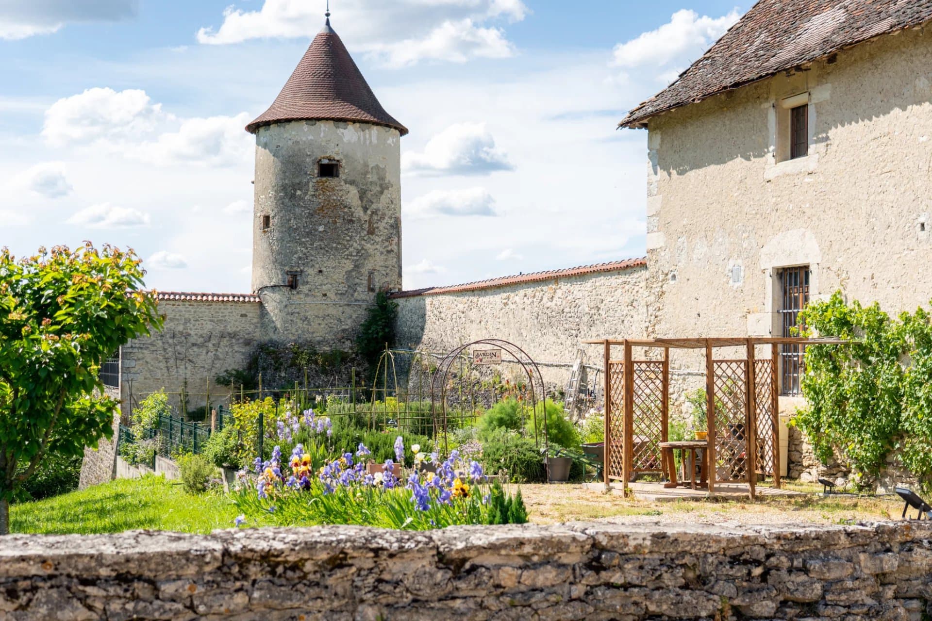 CHÂTEAU D’EXCEPTION – DOMAINE HÔTELIER 4★ & ÉVÉNEMENTIEL - Photo 27