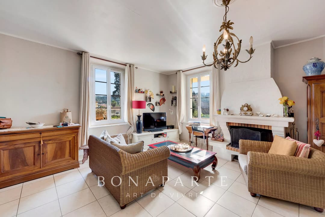 SAINT-RAPHAEL - VILLA T4 TRADITIONNELLE - Photo 4