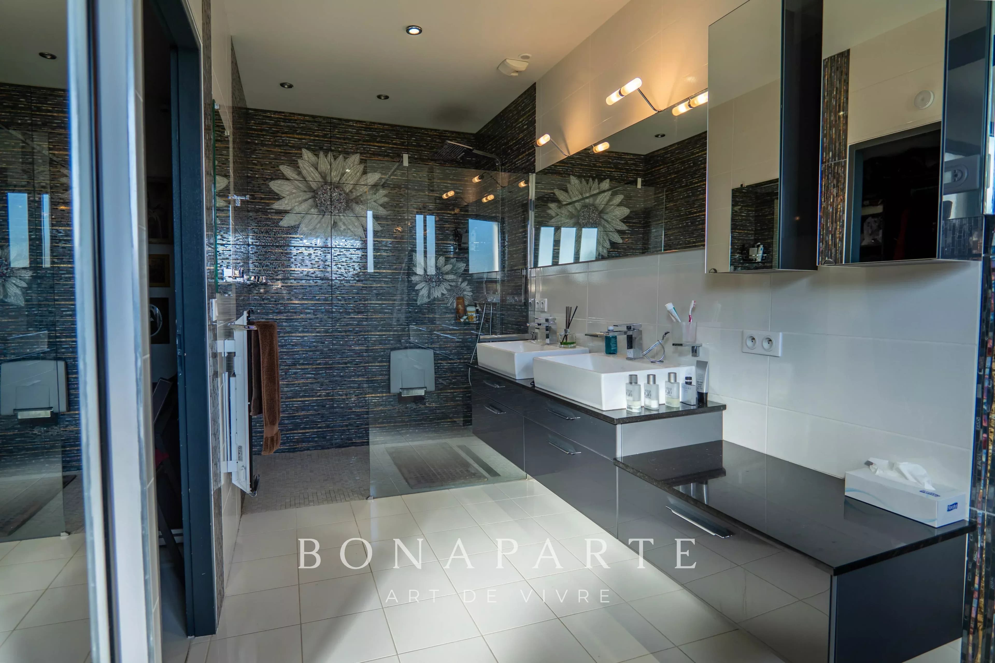 PAU Nord / Serres-Castet – Villa contemporaine 317 m² – Vue Pyrénées panoramique - Photo 8