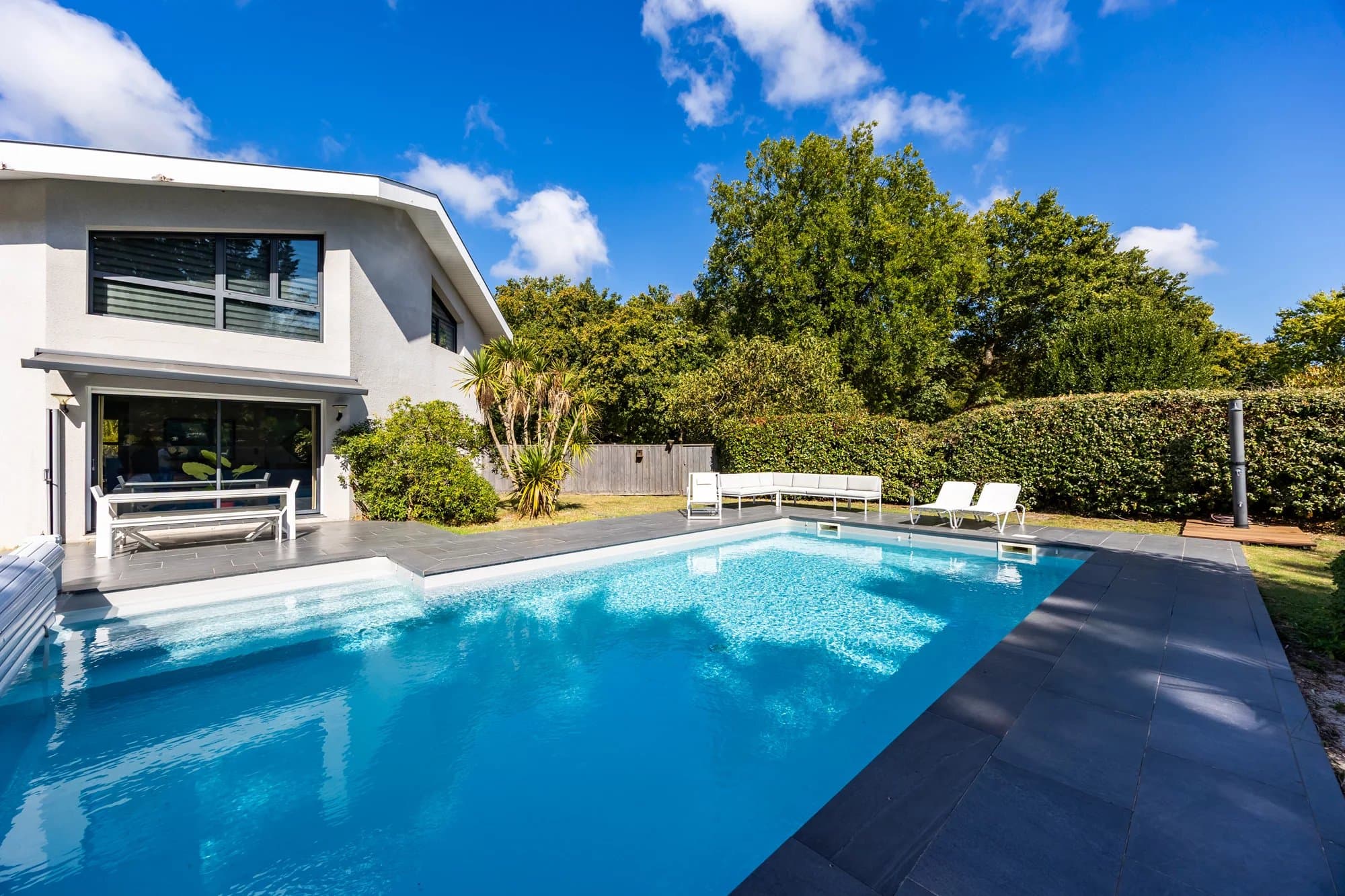 VENDAYS-MONTALIVET - VILLA D'ARCHITECTE AVEC PISCINE À 5 MINUTES DES PLAGES OCÉANES - Photo 1