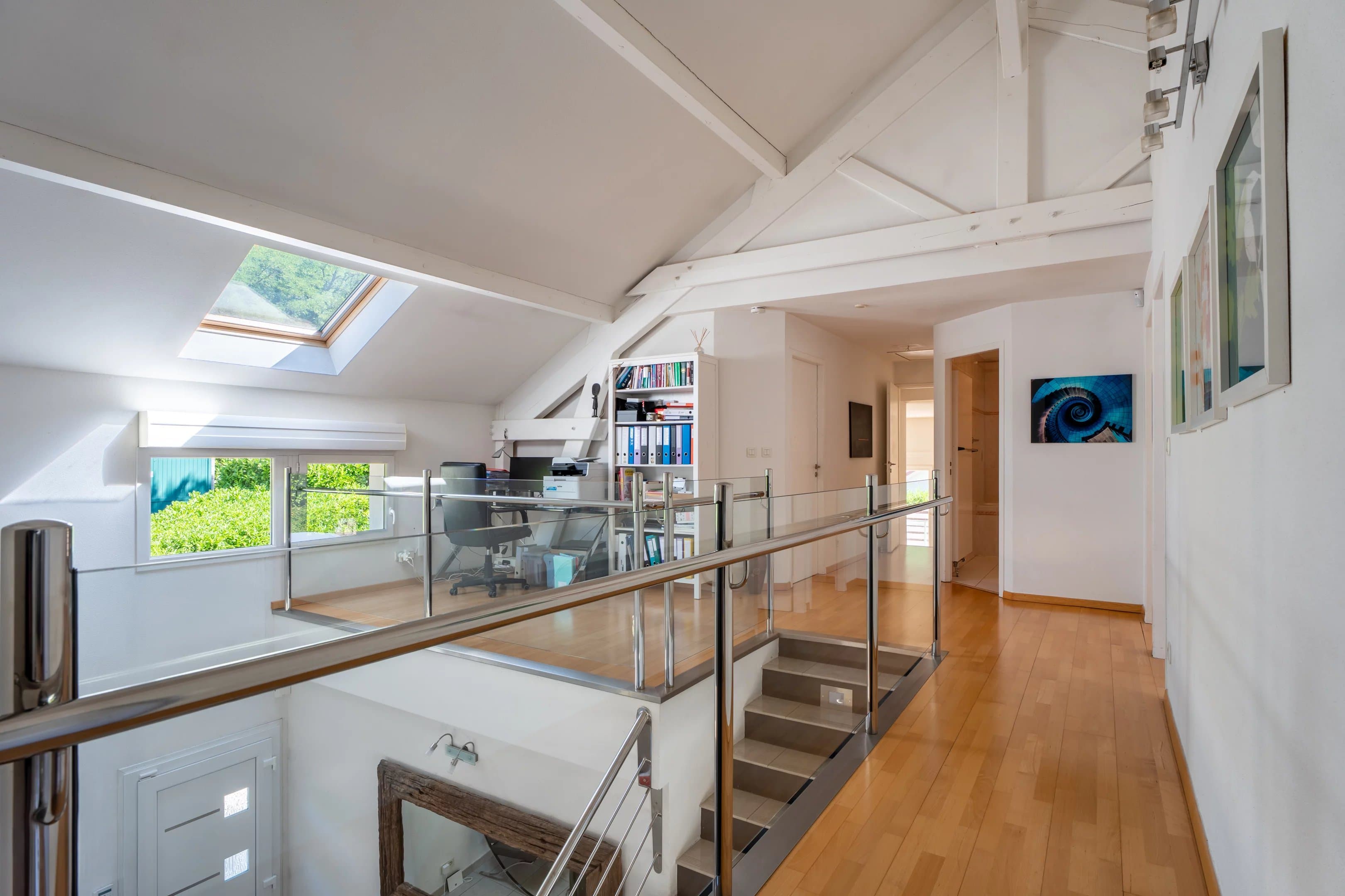 VEIGY-FONCENEX | BELLE MAISON FAMILIALE DE 261m²| A DEUX PAS DE LA FRONTIERE SUISSE - Photo 9