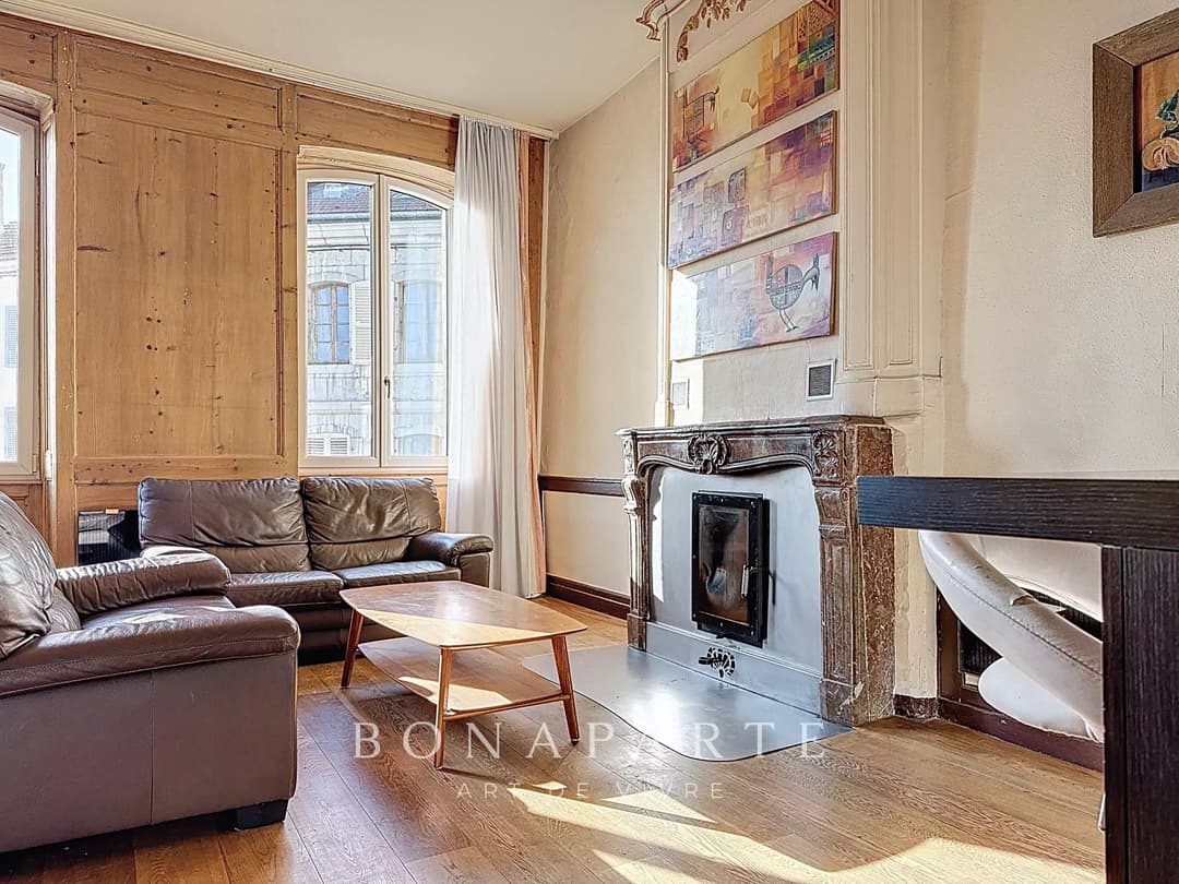 Gex - Appartement de caractère de 192 m² et 246 m² au sol - Photo 6