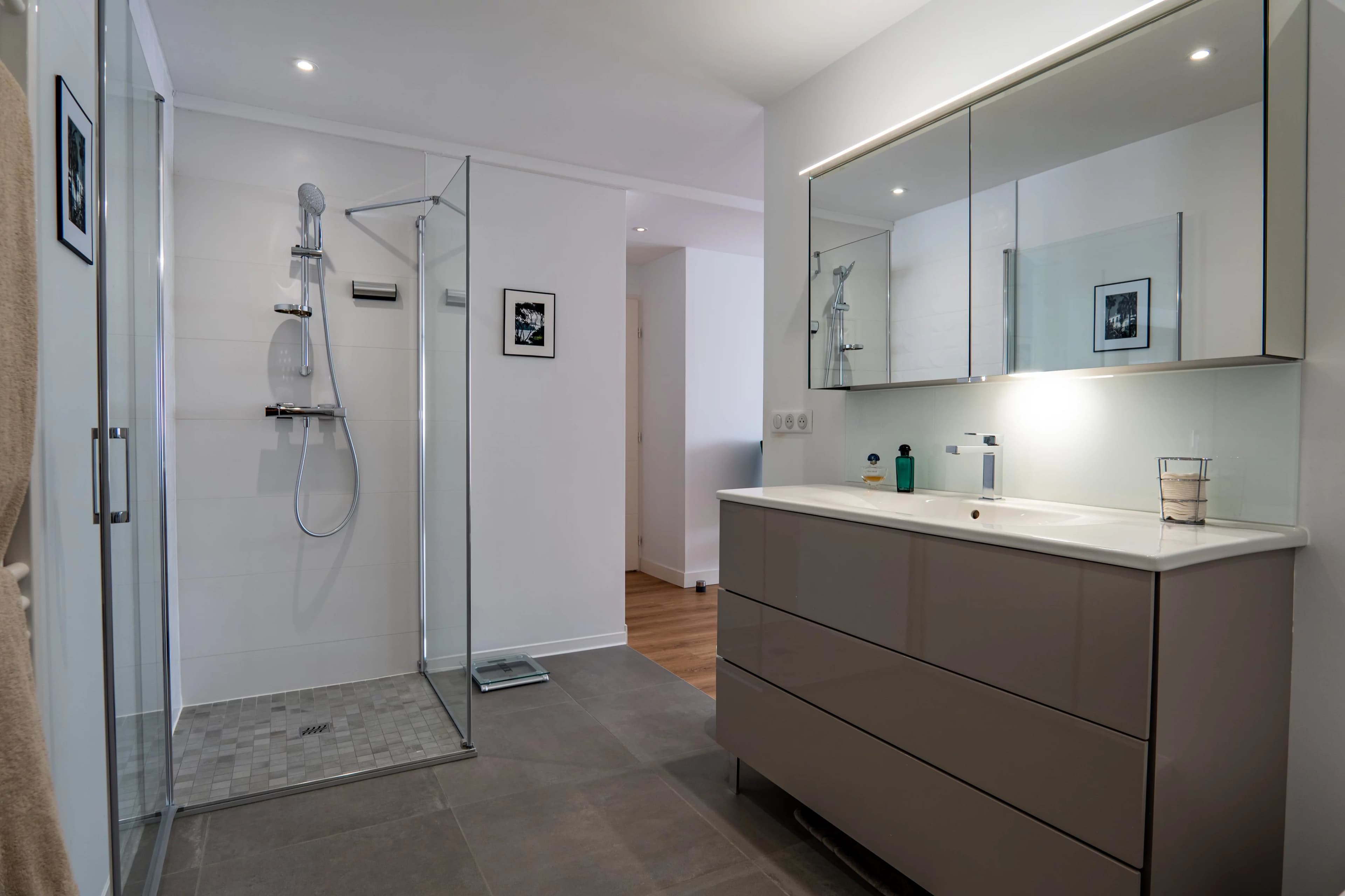 HAUT D'IDRON - VILLA CONTEMPORAINE - PRESTATIONS HAUT DE GAMME - Photo 14