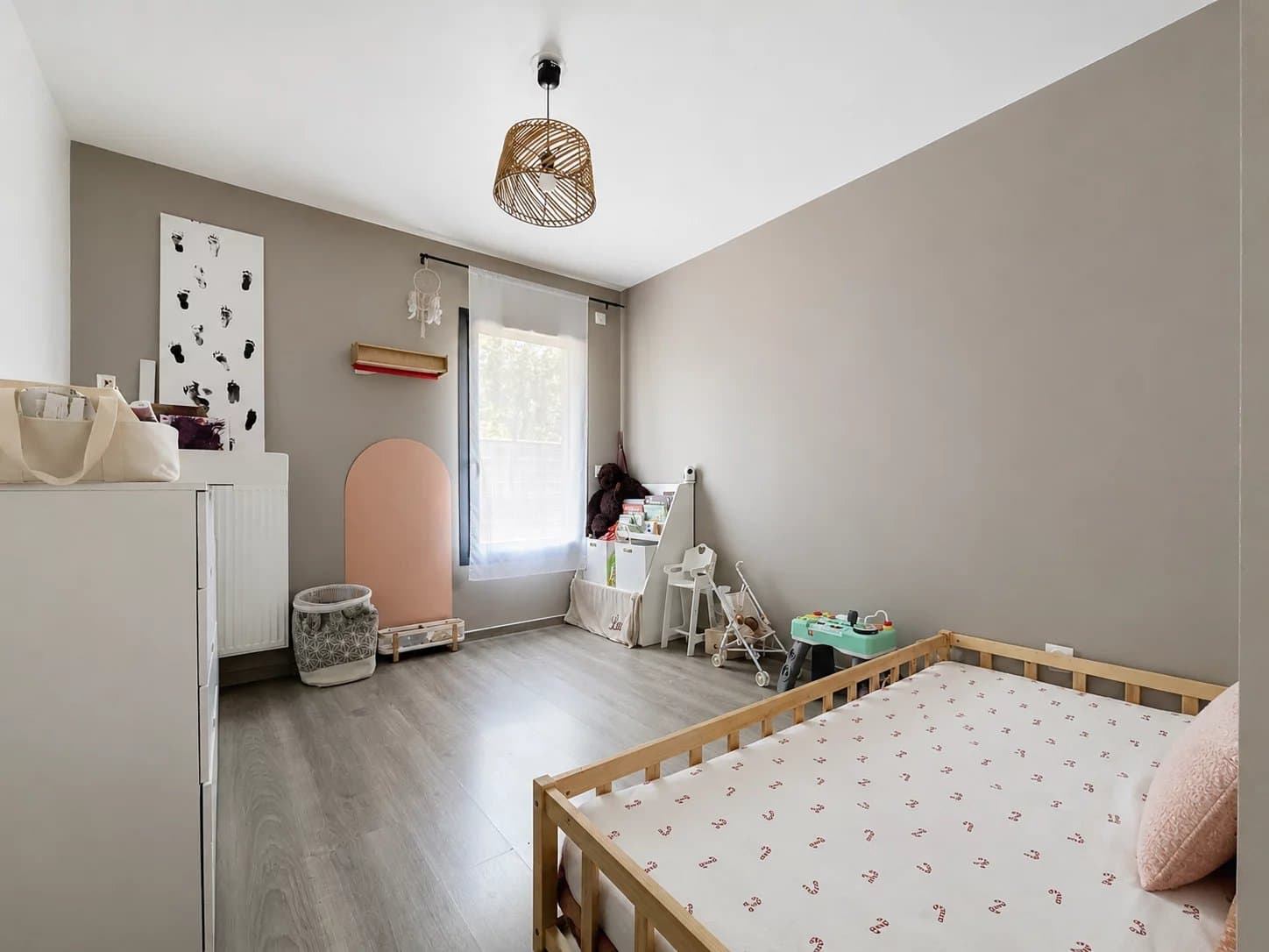ORNEX – Appartement récent avec terrasse et jardin privatif - Photo 7