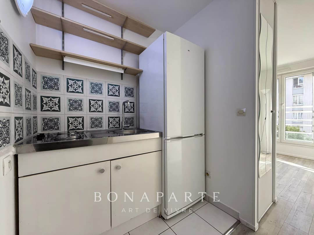 Studio de 24m2 avec parking – Proche métro Gabriel Péri – Idéal investissement - Photo 3