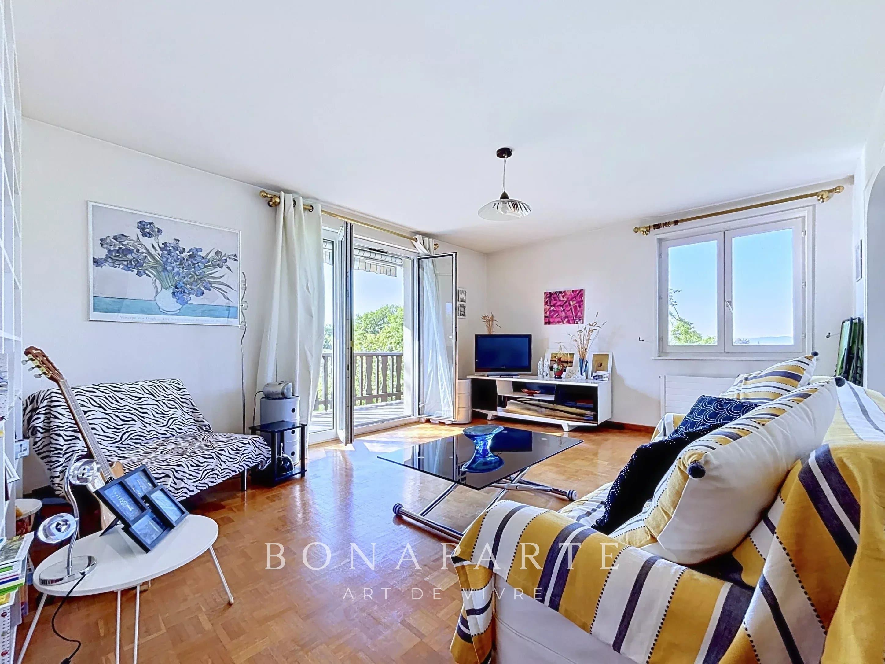 PRÉVESSIN-MOËNS - Appartement T4 - Cadre verdoyant, proximité de Genève