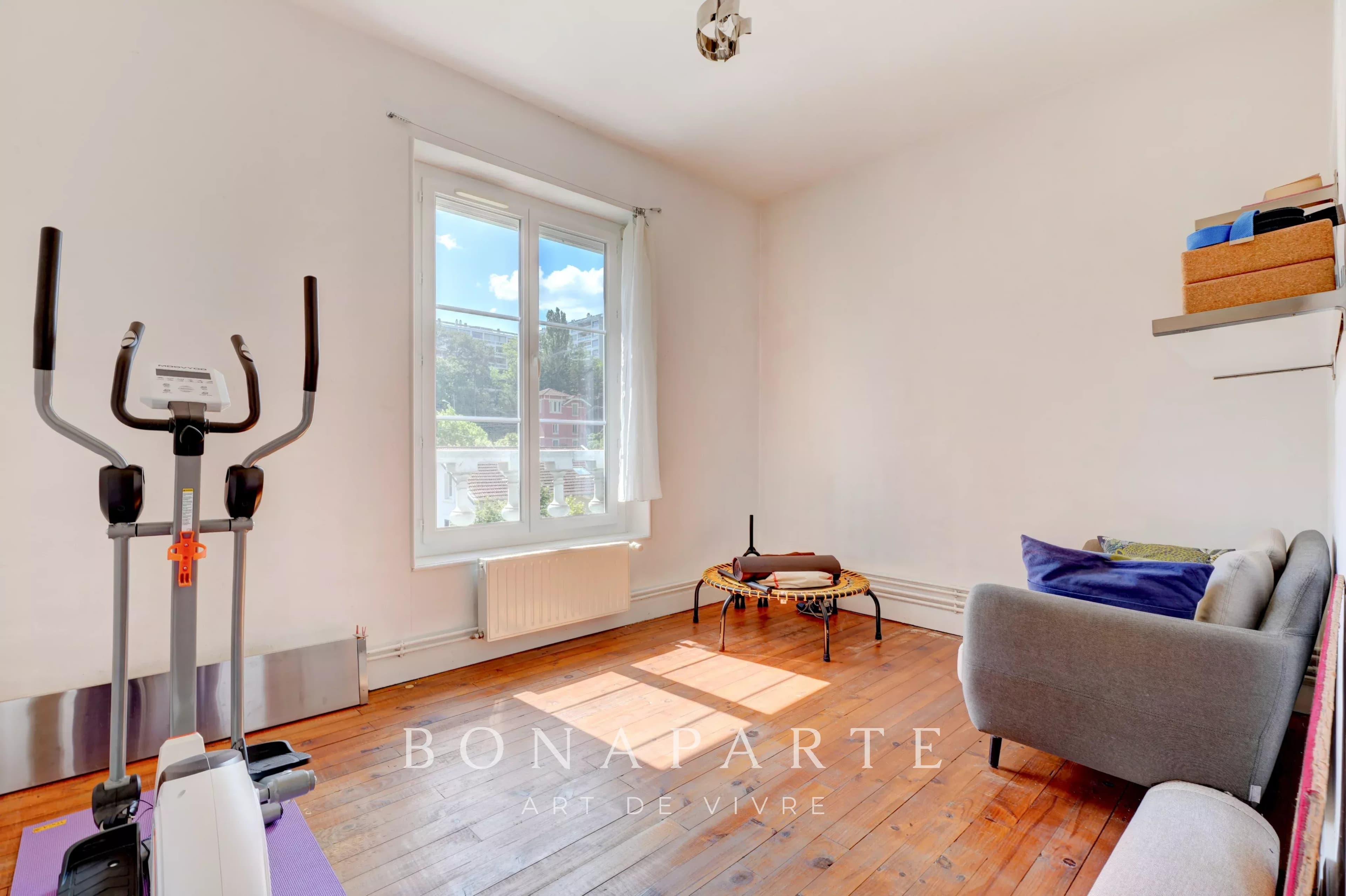 CALUIRE / QUARTIER VASSIEUX - MAISON DE VILLE / 4 CHAMBRES - CACHET DE L’ANCIEN - Photo 12