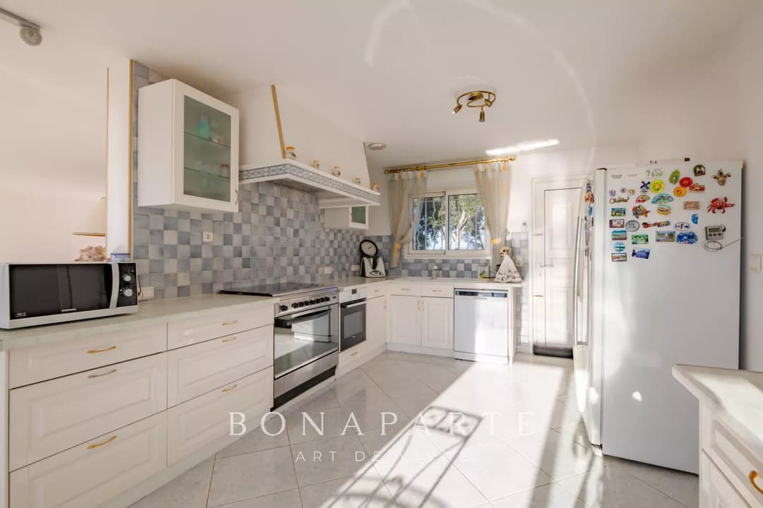 Villa d’Exception avec Vue Panoramique sur la Baie d’Agay - Photo 11