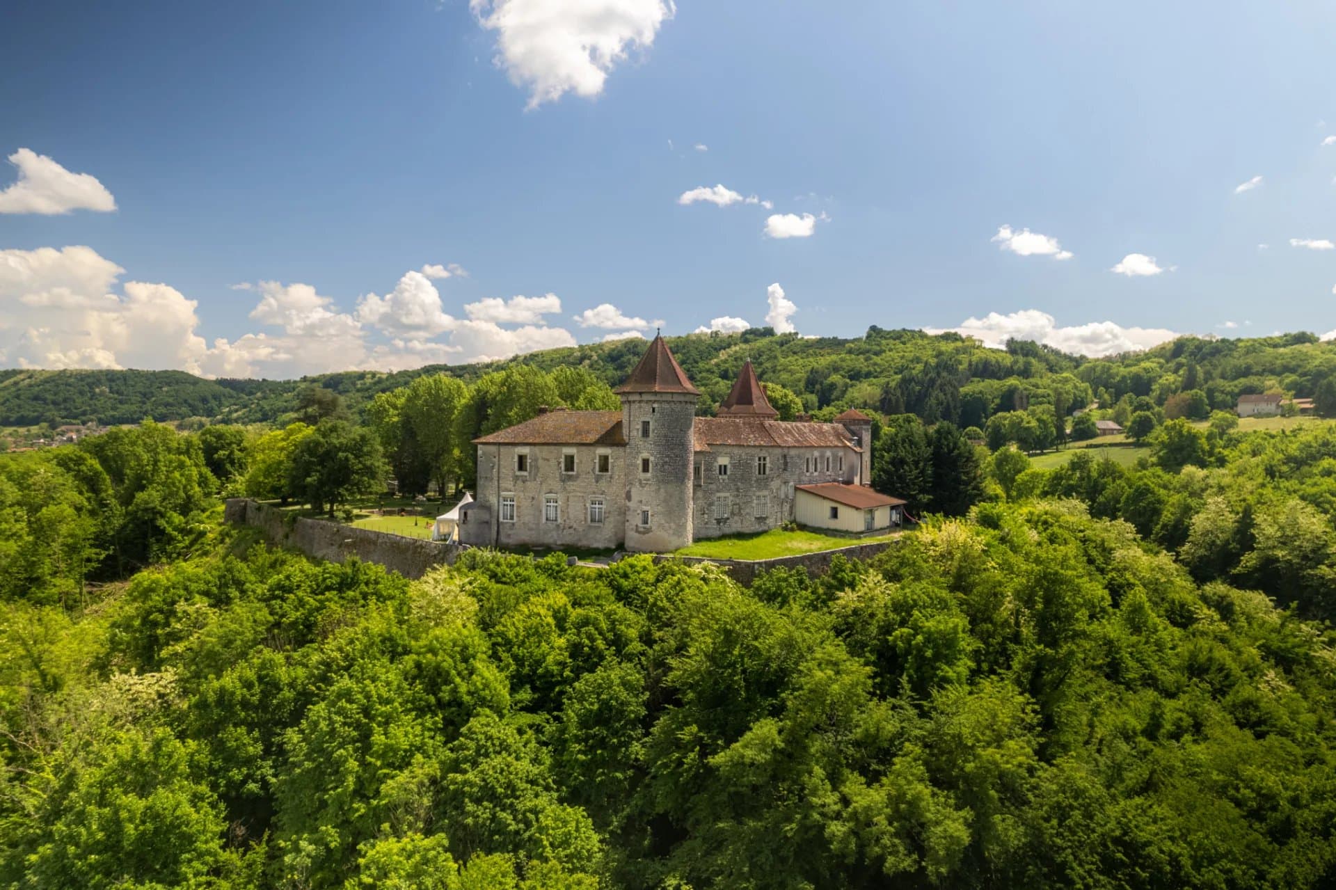 CHÂTEAU D’EXCEPTION – DOMAINE HÔTELIER 4★ & ÉVÉNEMENTIEL - Photo 20
