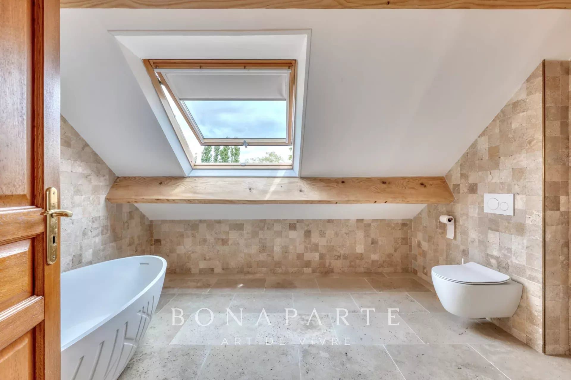 Maison familiale de 280m2 refaite à neuf avec piscine - Photo 16