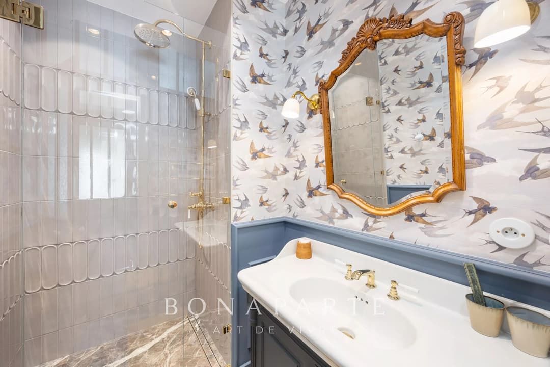 HYPER CENTRE - APPARTEMENT DE STANDING ENTIEREMENT RENOVE - Photo 7