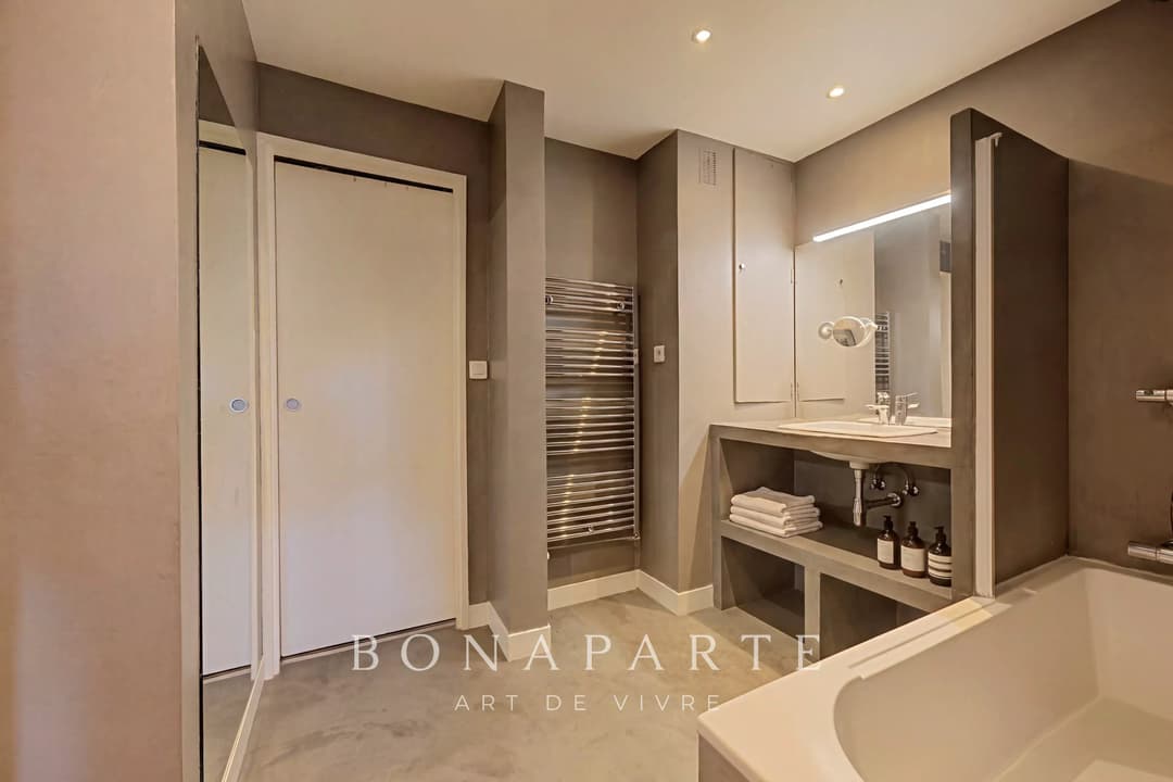 Appartement traversant avec deux terrasses - Photo 13