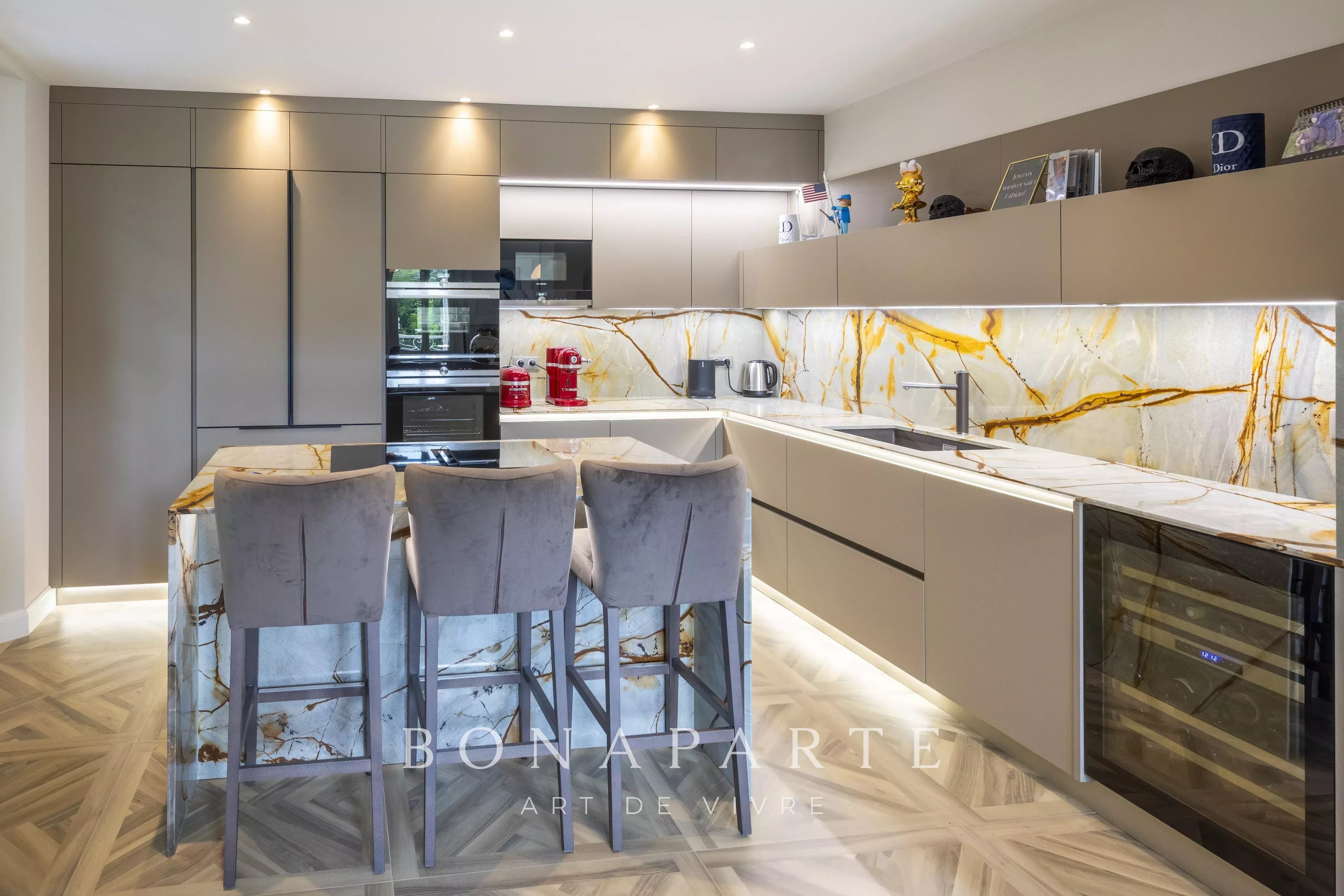 Exclusivité : Villa Belle Époque rénovée – Élégance, mer et emplacement d’exception - Photo 9