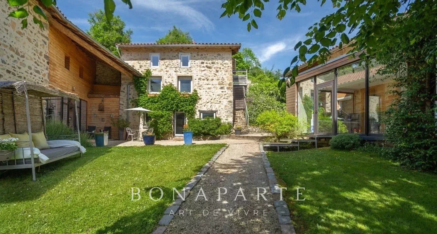 Propriété d’exception avec gîtes et chambres d’hôtes – Vue imprenable, prestations haut de gamme