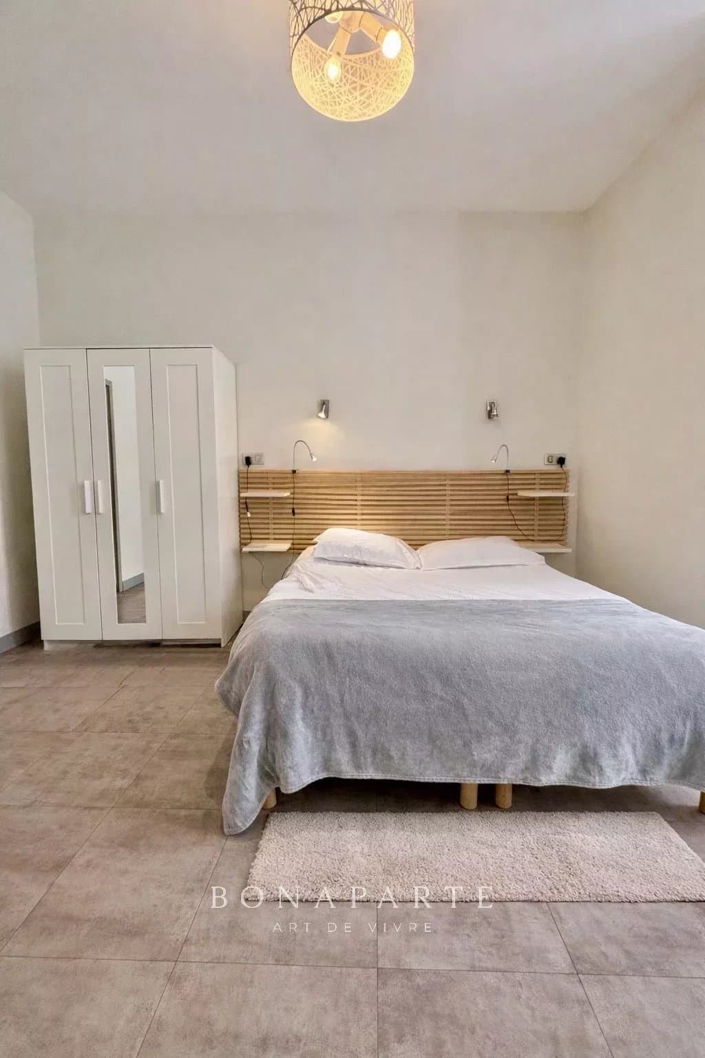 STUDIO 40 M² PROCHE DU PALAIS DE JUSTICE D'ANGERS - Photo 4