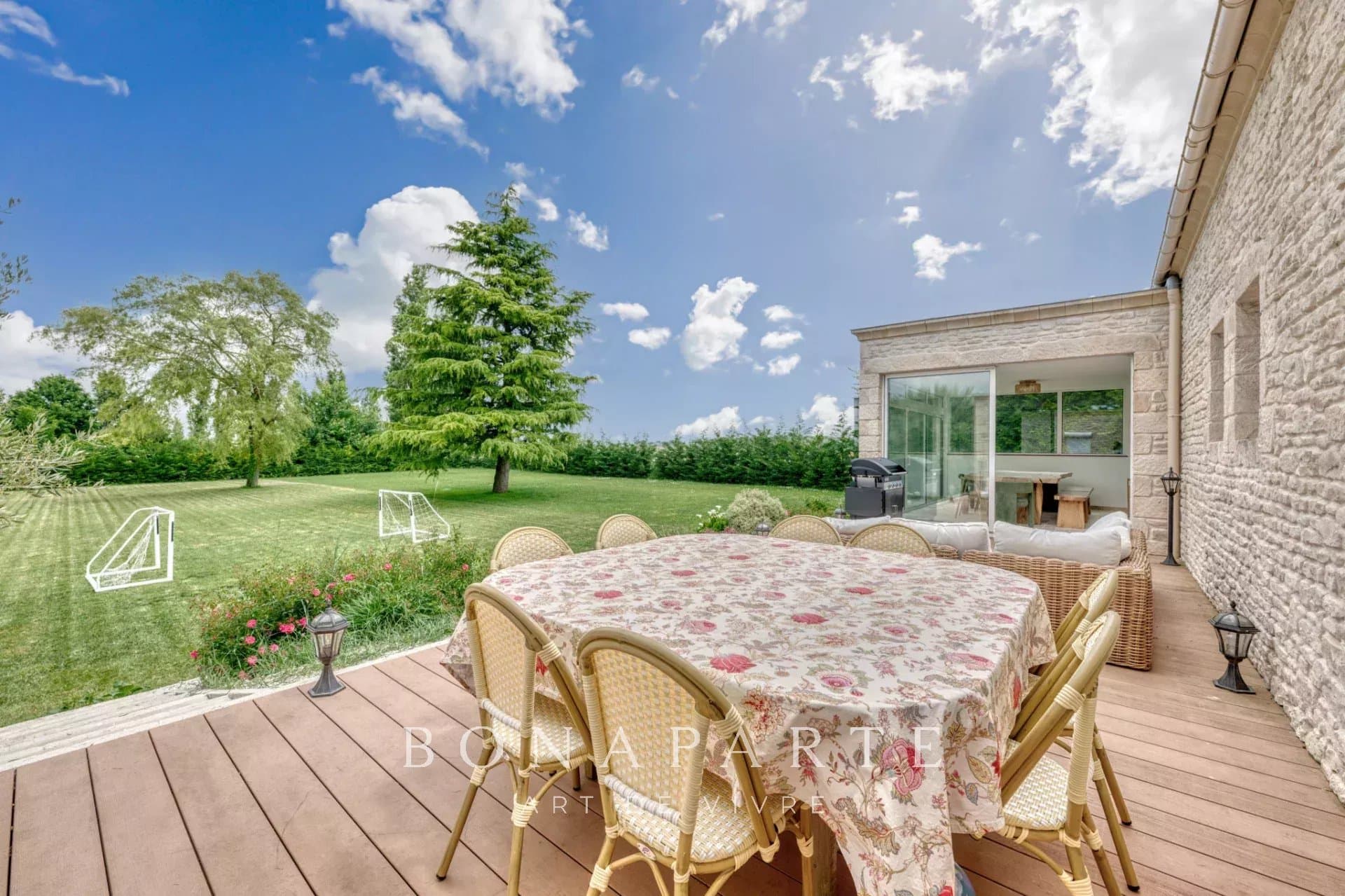 Maison familiale de 280m2 refaite à neuf avec piscine - Photo 6