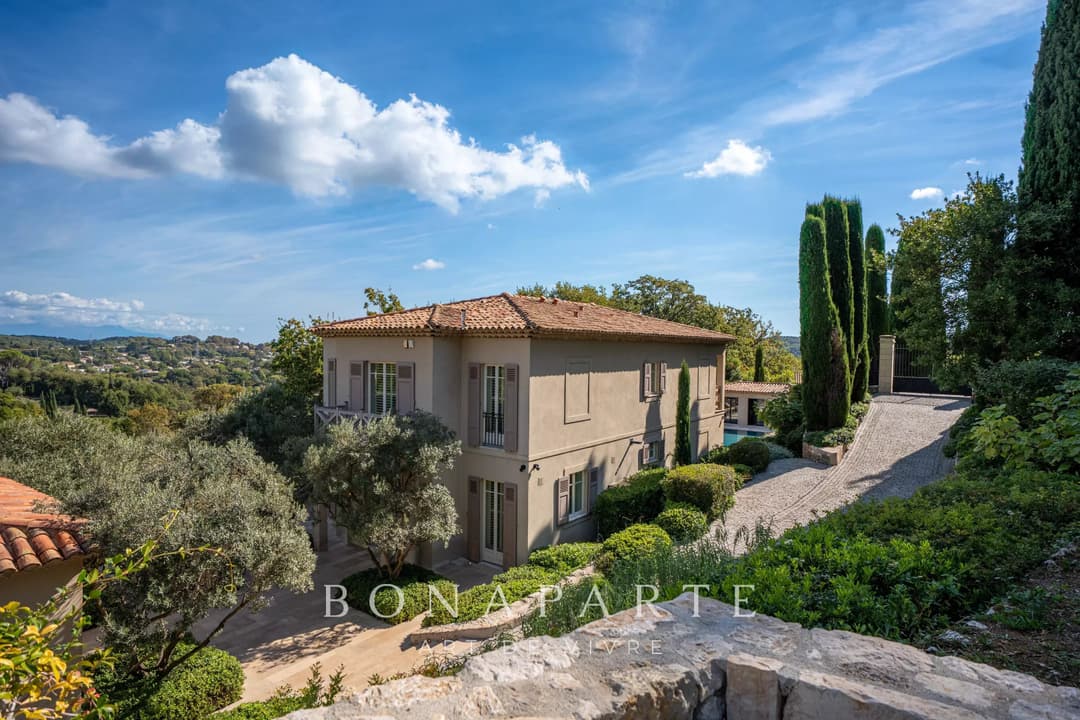 Mougins Village historique propriété de charme aux prestations ultra haut de gamme 8 chambres - Photo 16