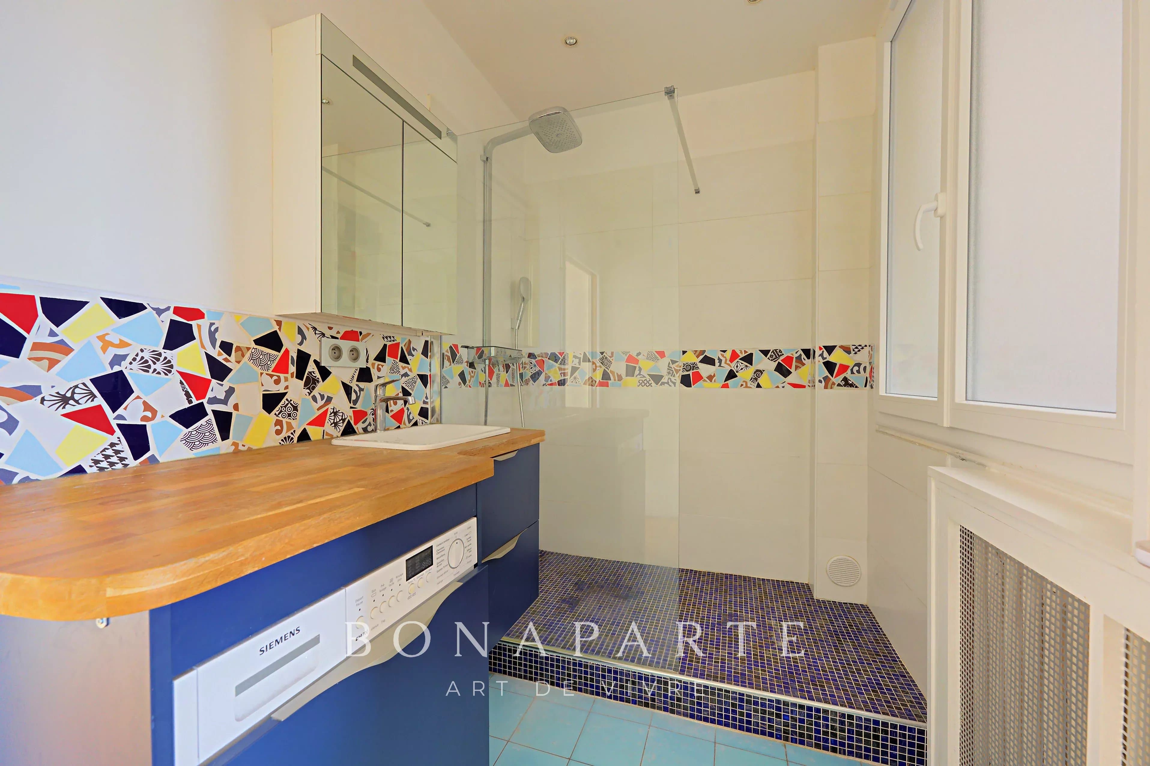 Paris 14e – Haussmannien, étage élevé avec ascenseur, balcon et vue dégagée - Photo 7