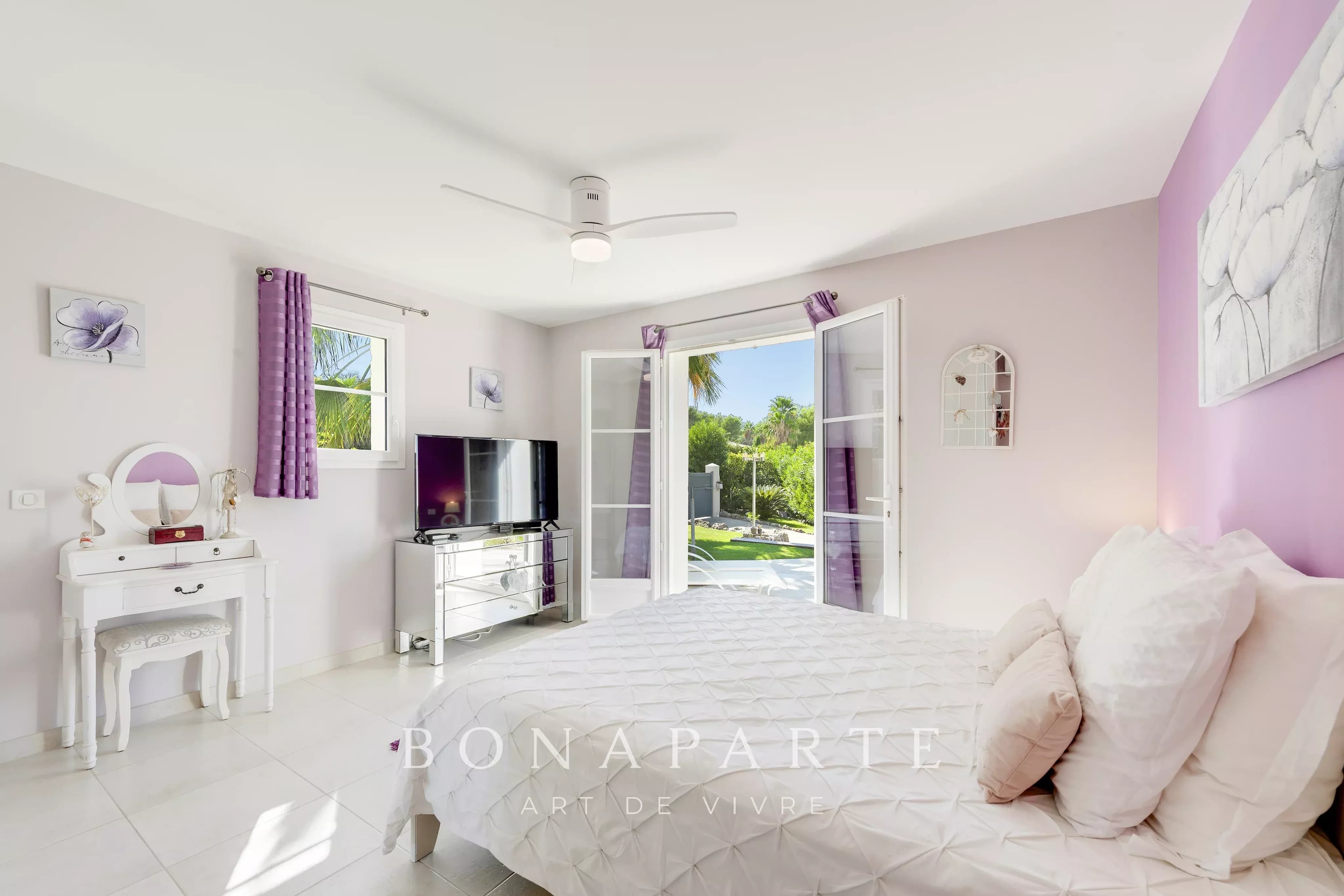 Valescure, villa 4 chambres, secteur résidentiel sécurisé et recherché - Photo 11