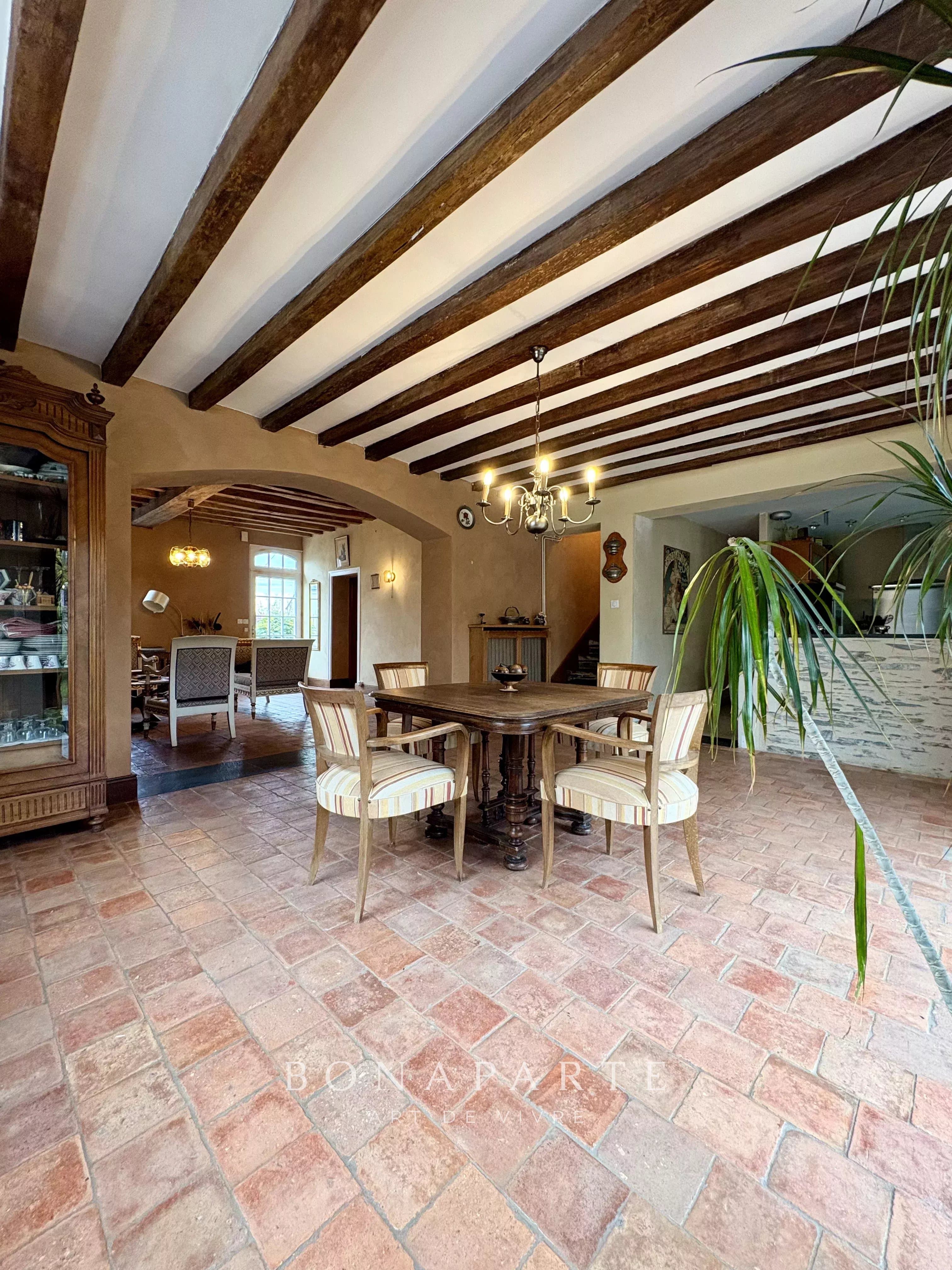 CORNÉ – MAISON DE MAÎTRE AUTHENTIQUE – LA DOUCEUR D’UN ART DE VIVRE - Photo 4